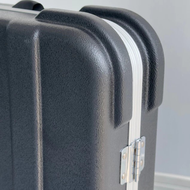 ฮาร์ดเคสเบสไฟฟ้า รุ่น BC-501 Hard Case สีดำ พรมดำ ป้องกันการกระแทก สี่เหลี่ยม (คาร์บอน)