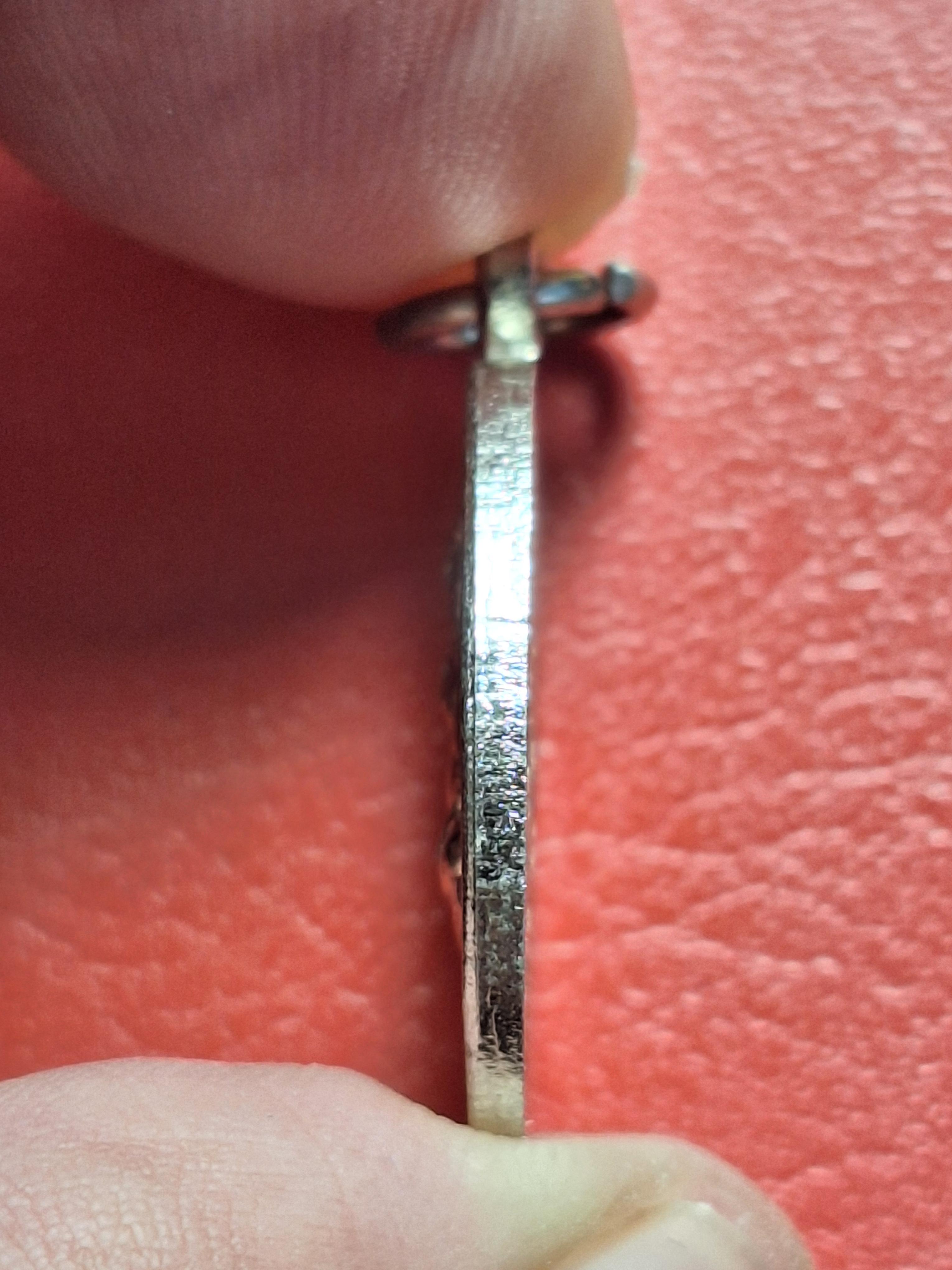 หลวงพ่อปู่ วัดใหญ่โพธิ์หัก รุ่นแรก ปี๑๙ พิมพ์เล็ก เนื้อกะไหล่เงิน(องค์ที่2)