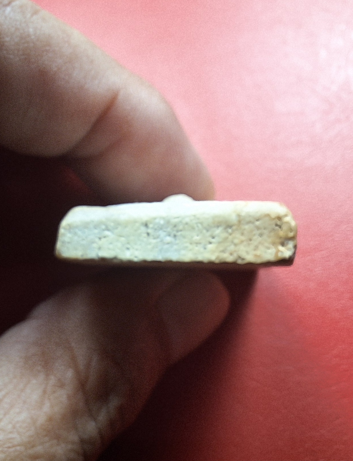 พระผงพุทธอาคม หลวงพ่อคิ้ม วัดหนองเสือยางประสาท(องค์ที่1)