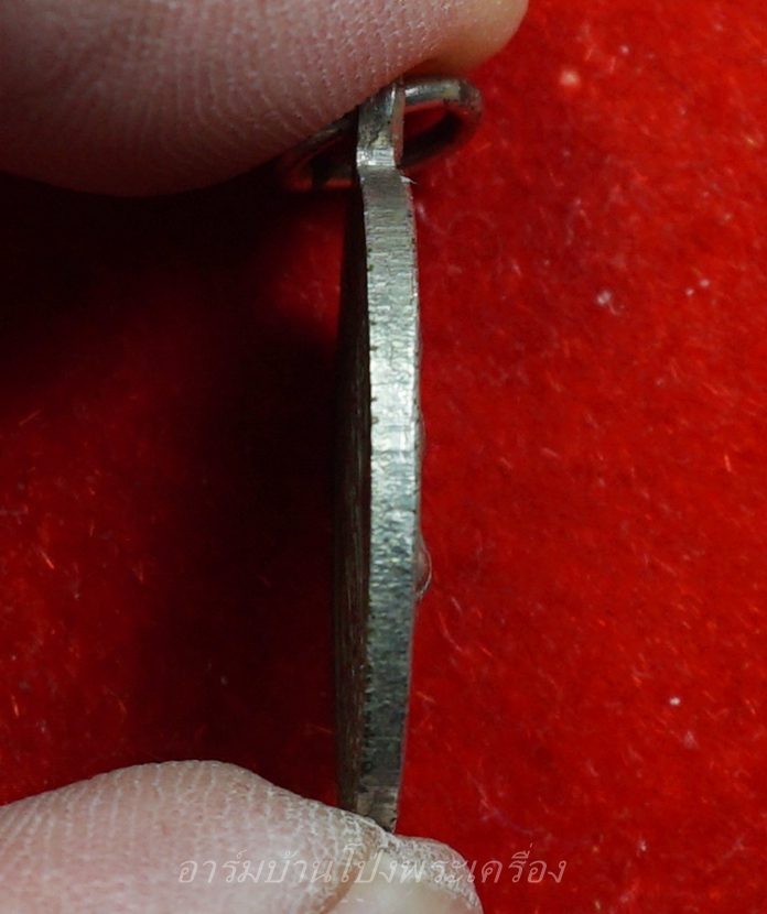 หลวงพ่อปู่ วัดใหญ่โพธิ์หัก รุ่นแรก ปี๑๙ พิมพ์เล็ก เนื้อกะไหล่เงิน(องค์ที่1)