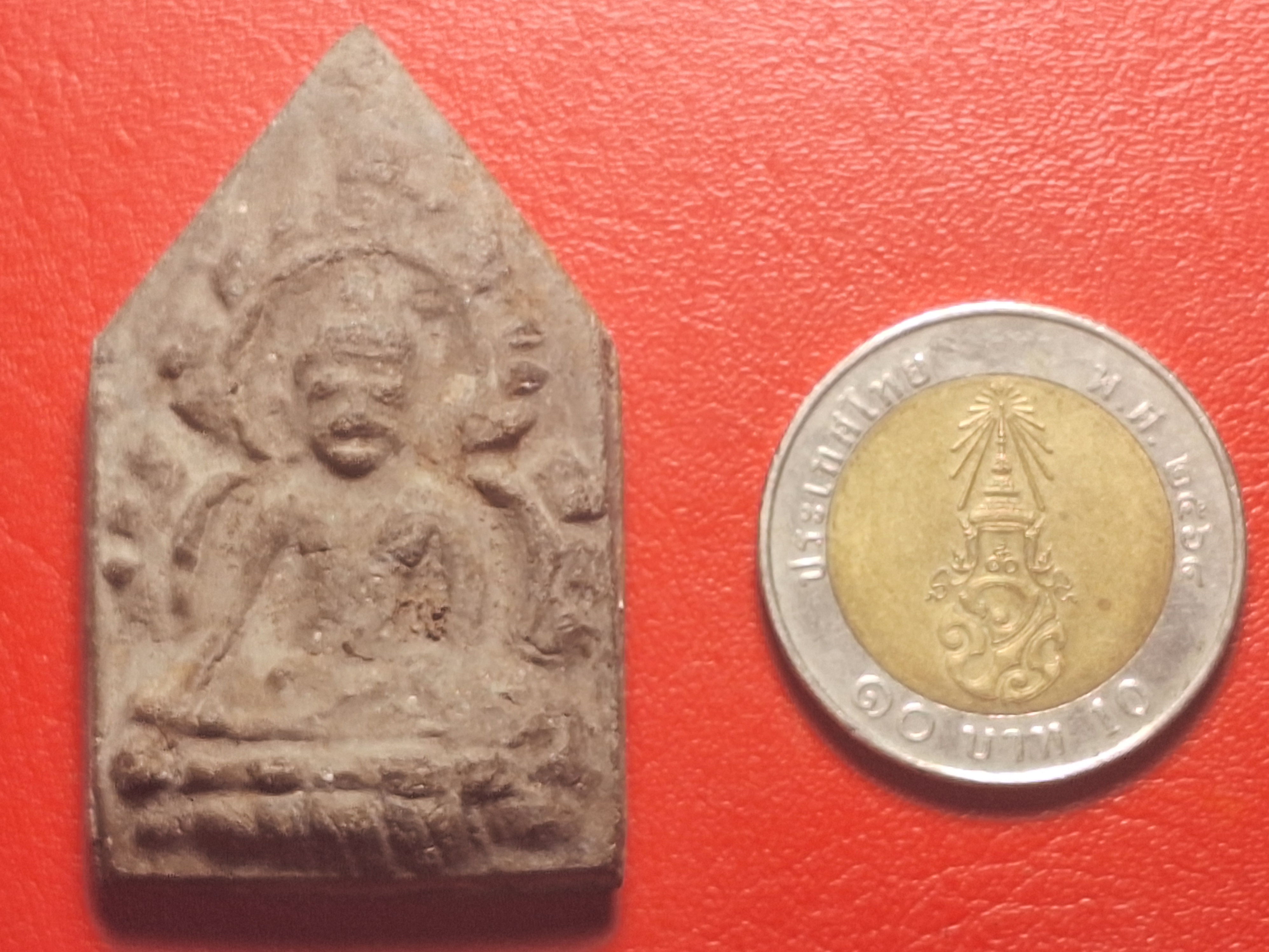 หลวงพ่อแทน วัดธรรมเสน ขุนแผนหน้ายักษ์ ปี๒๕๐๖ เนื้อผงสีเทา(องค์ที่9)