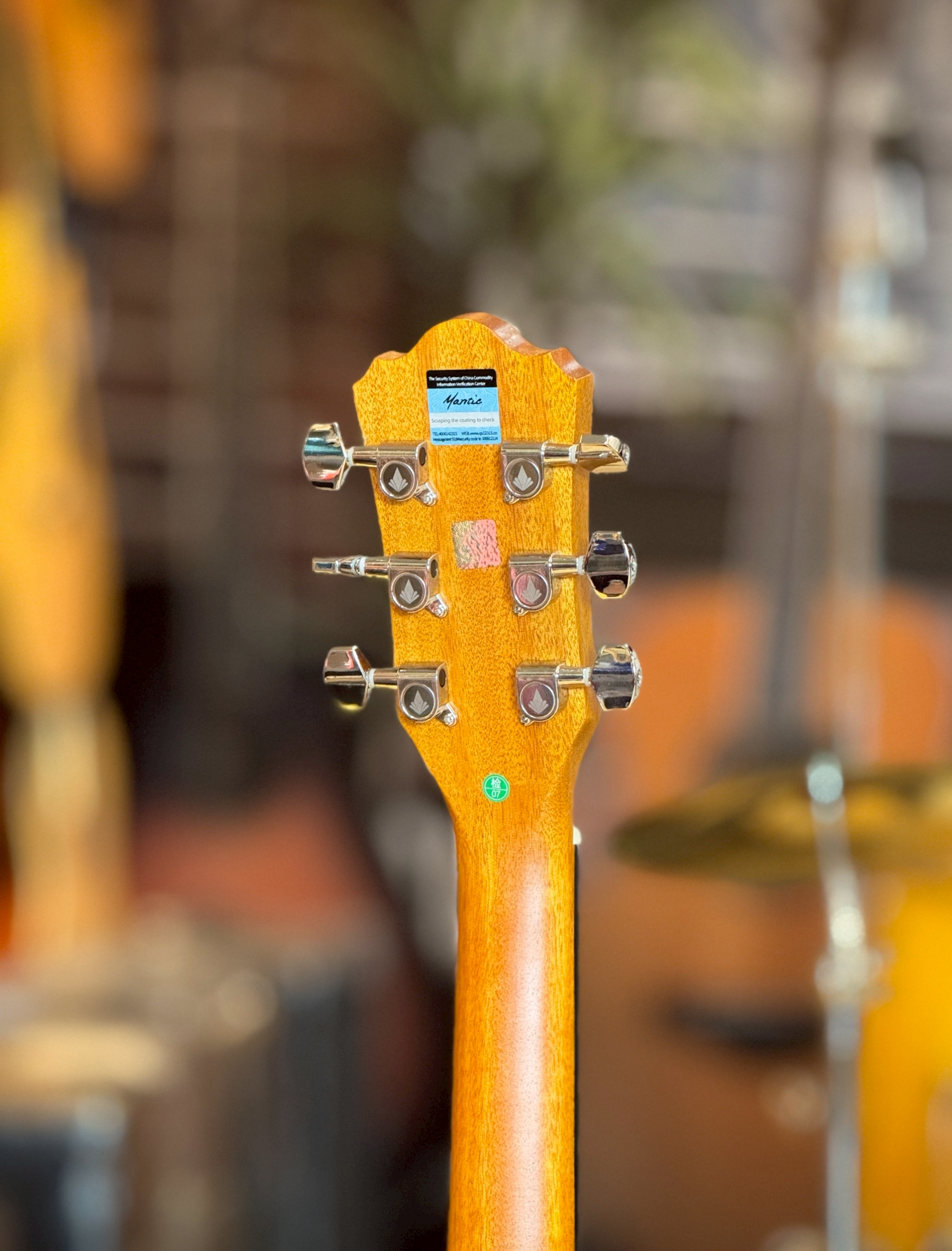 กีต้าร์โปร่งมือซ้าย Mantic รุ่น AG-1CL ไซส์มาตรฐาน ทรงเดรทนอต ขนาด 41 นิ้ว พร้อมม กระเป๋าNami/ปิ๊ก4อัน/ใบคอร์ด/ประแจ/คาโป้