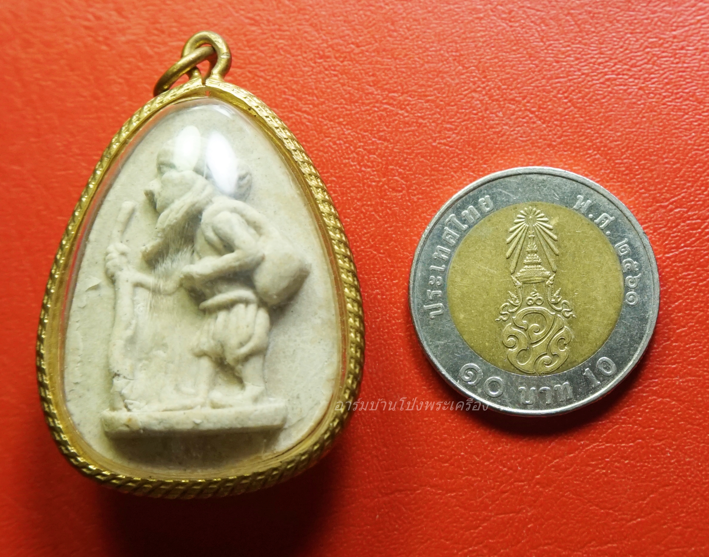 หลวงพ่อแดง วัดป้อมรามัญ ชูชก เนื้อผงสีขาว ปี๒๕๕๒(องค์ที่3)