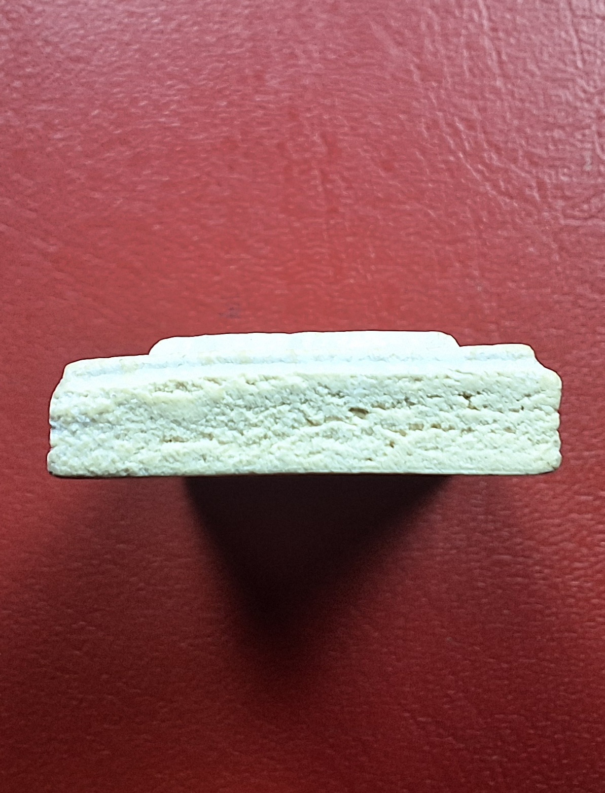 พระครูพัฒนาภินันท์(หลวงพ่อแกละ) วัดลำลูกบัว จ.นครปฐม ที่ระลึกทำบุญอายุ๗๒ปี พระเนื้อผงรูปเหมือน(องค์ที่1)