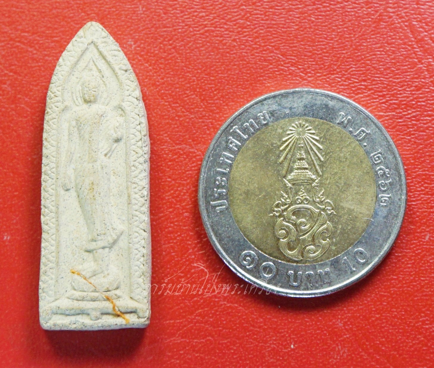 พระพุทธ หลวงพ่อเกษม เขมโก สำนักสุสานไตรลักษณ์ จ.ลำปาง เนื้อผงสีขาว(องค์ที่2)