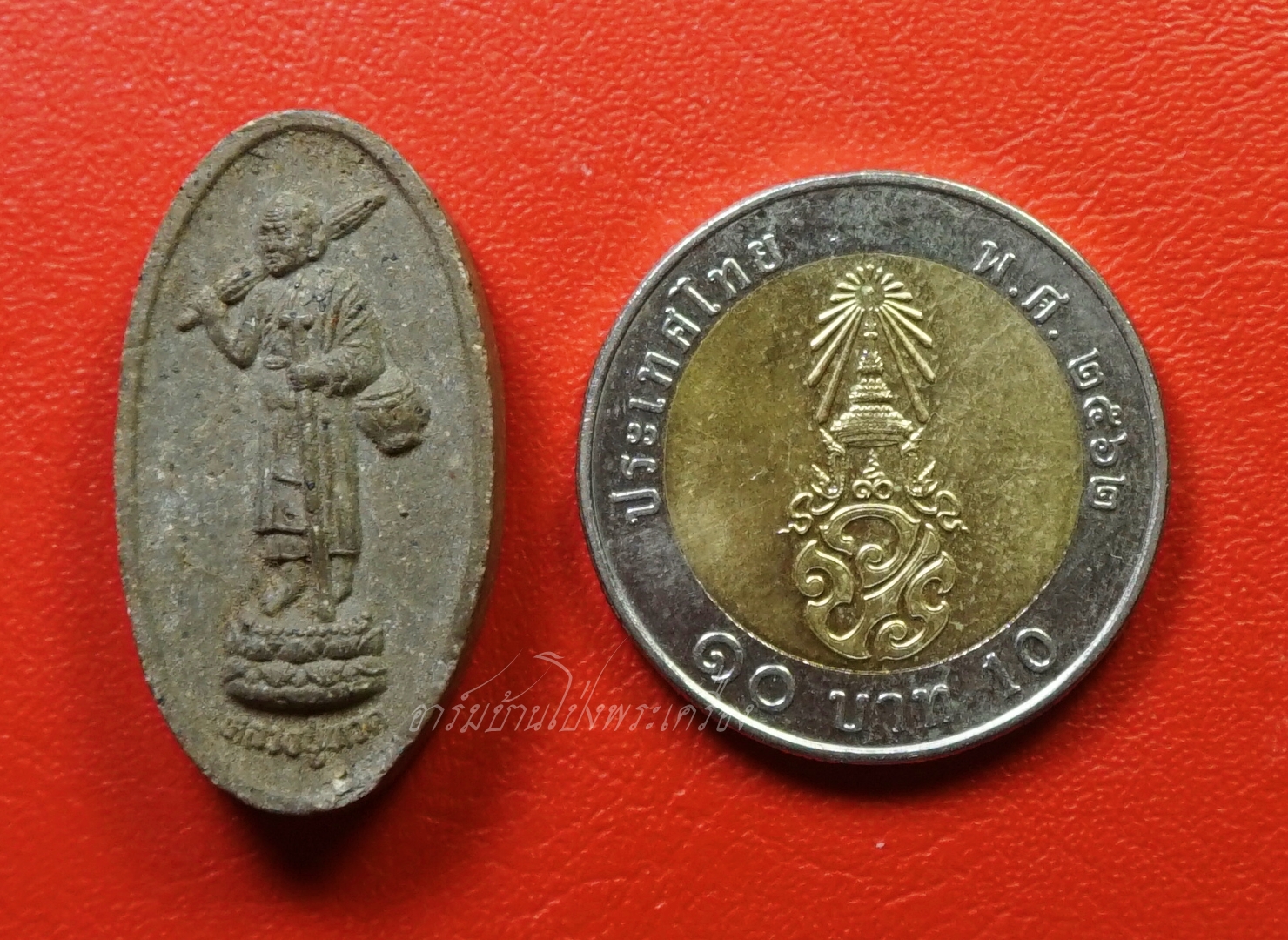 หลวงปู่ทวด วัดประสาทบุญญาวาส หลังยันต์ เนื้อผงสีเทา(องค์ที่1)