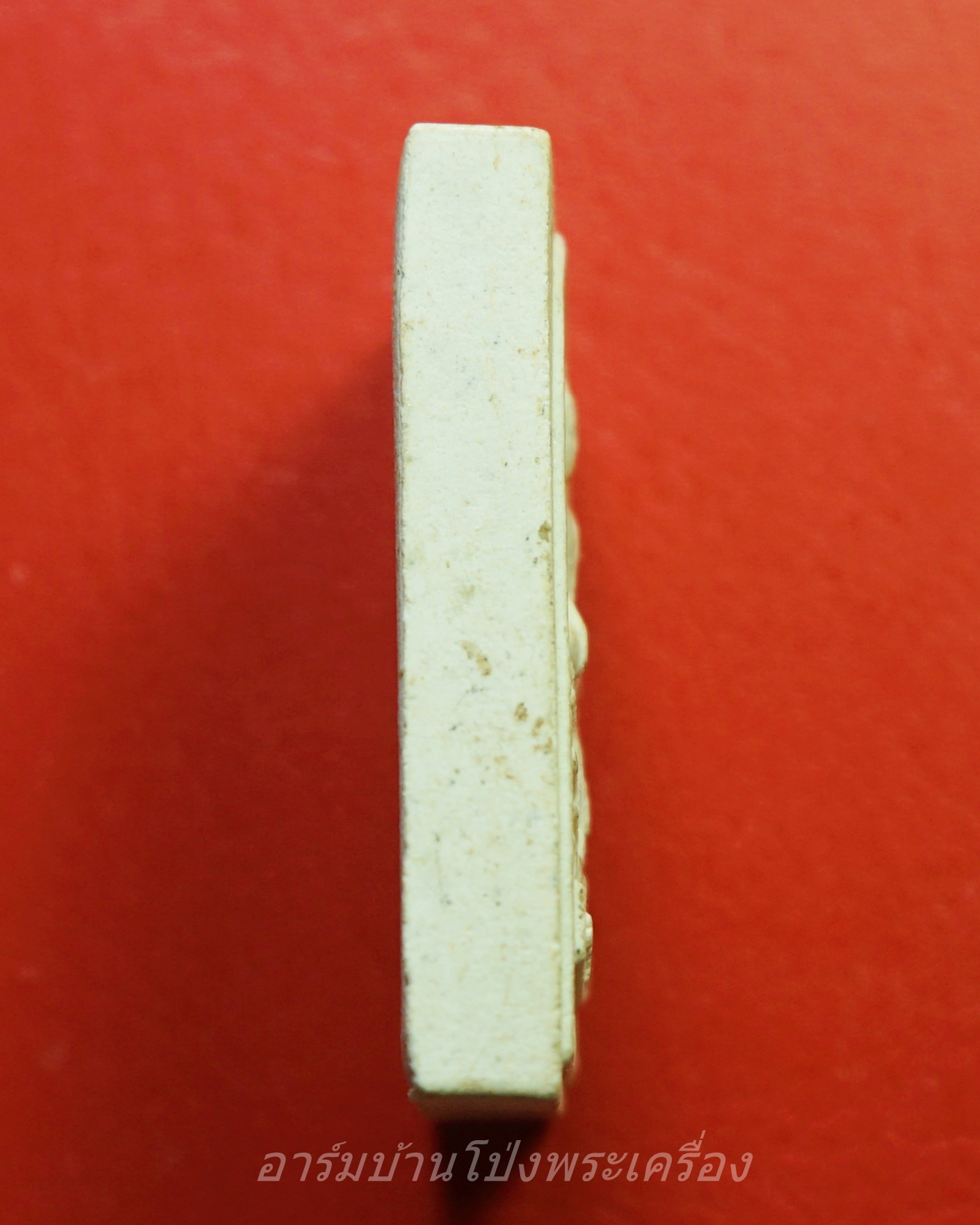 พระผงพิมพ์พระประธานในอุโบสถ หลวงพ่ออวยพร วัดดอนยายหอม ปี๒๕๕๙ เนื้อผงสีขาว(องค์ที่1)