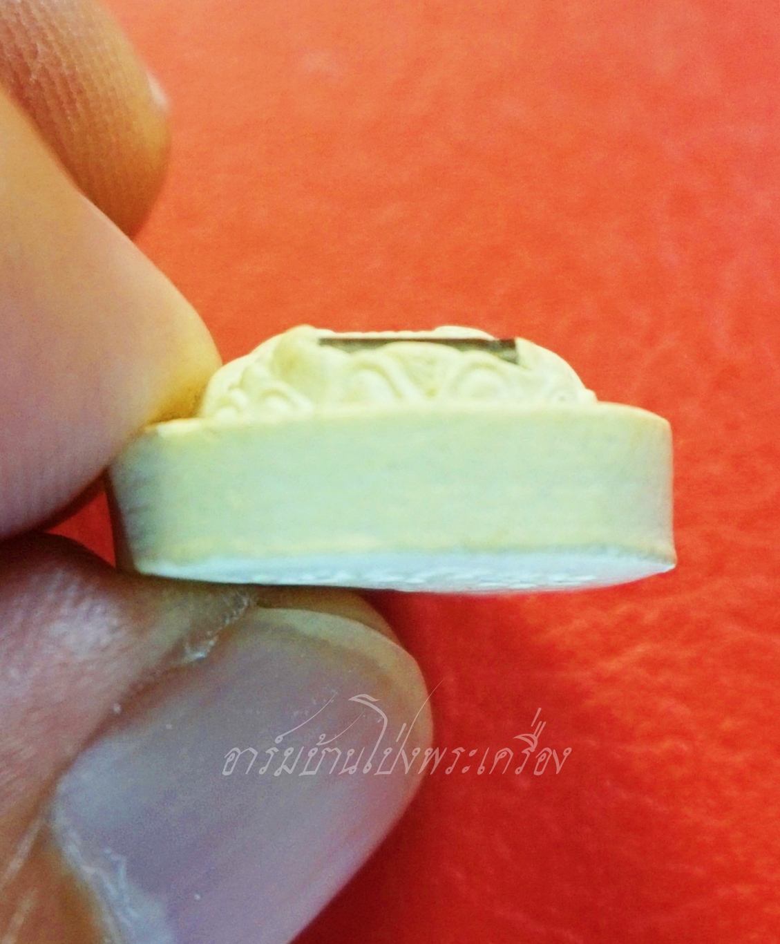 หลวงพ่อคูณ วัดบ้านไร่ พระสังฆจาย ฝังตะกรุดด้านหน้า(องค์ที่1)