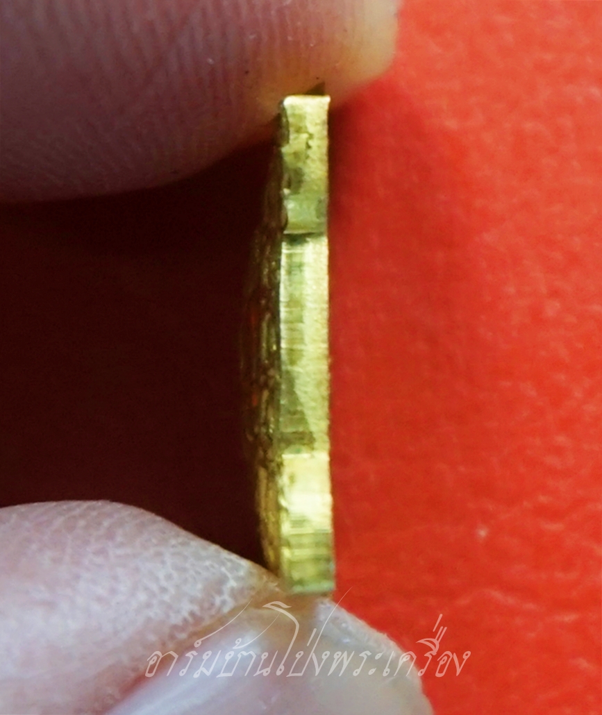 พญาเต่าเรือน พิมพ์จิ๋ว รวย รวย รวย วัดสี่แยกเจริญพร จ.นครปฐม เนื้อฝาบาตร(องค์ที่1)