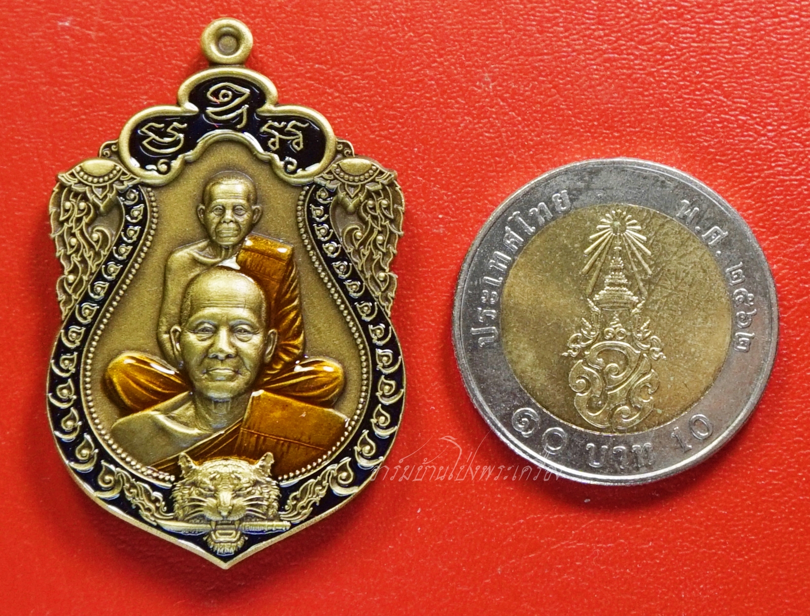 หลวงพ่อทอง วัดบ้านไร่ เสือคาบดาบ ๓ พยัคฆ์บูชาครูคู่ปฐพี ปี๒๕๖๔ เนื้อทองแดงซาติน(องค์ที่1)