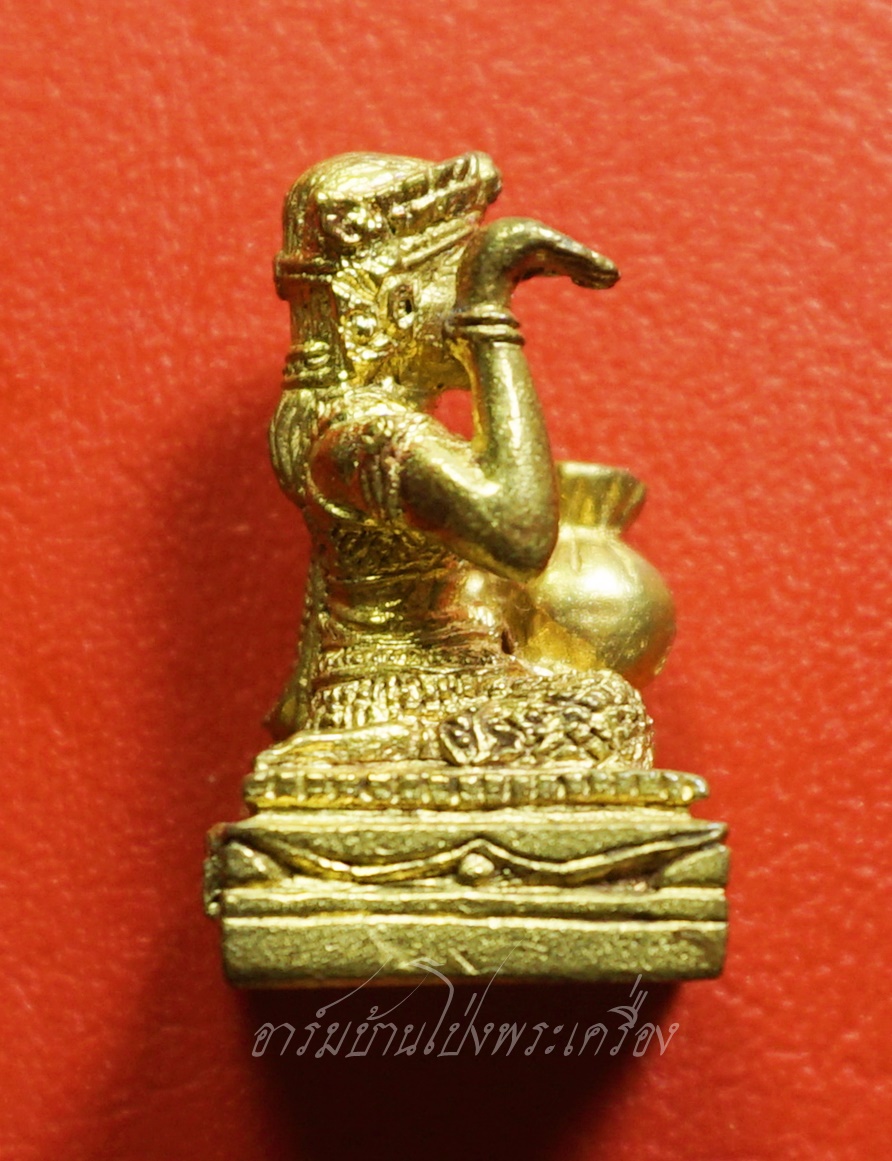 หลวงพ่อสอน วัดลาดบัวขาว ปี๒๕๕๓ นางกวัก โภคทรัพย์ เนื้อฝาบาตร โค๊ตดอกบัว เลข1319(องค์ที่1)