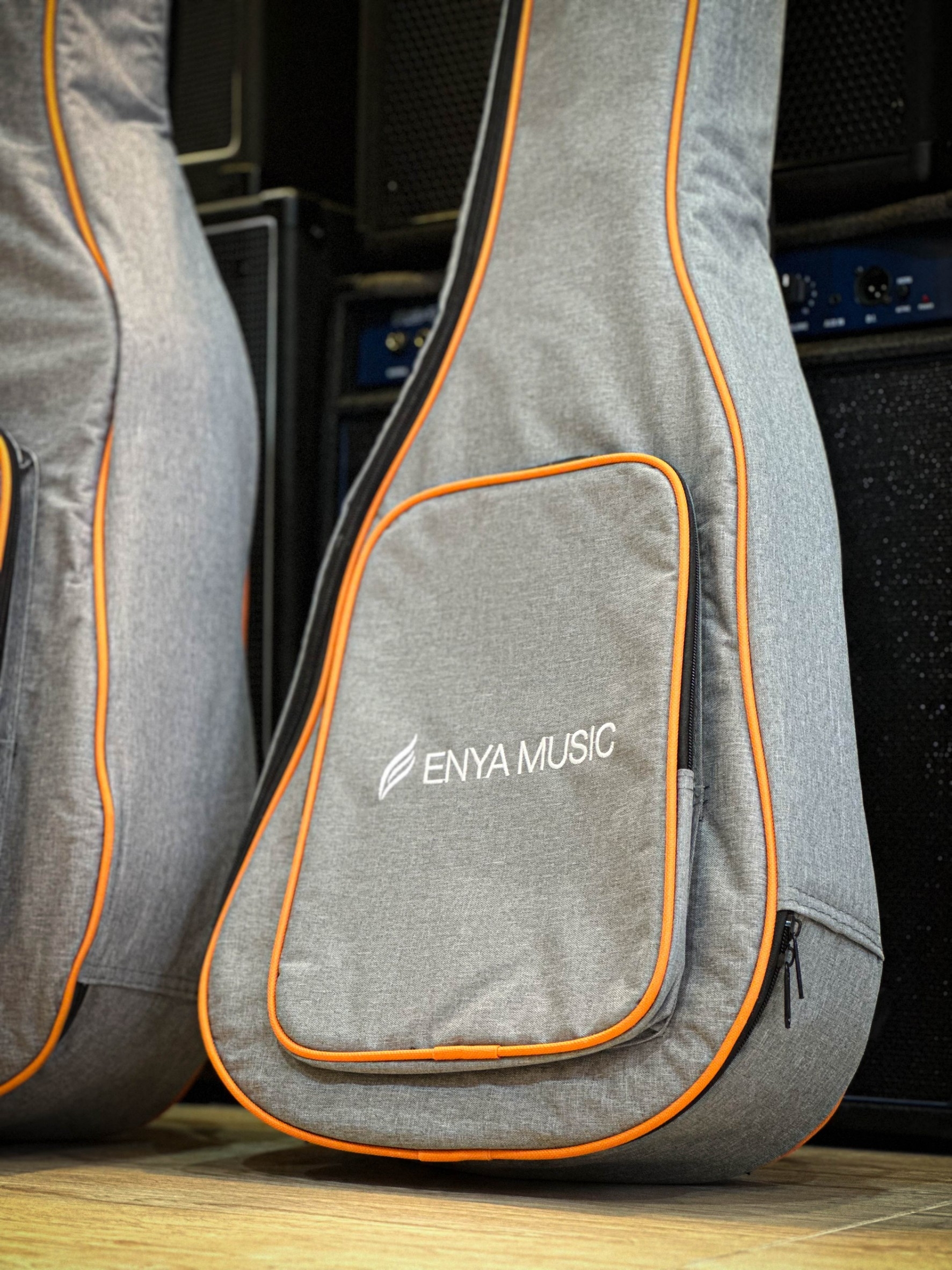 ENYA ซอฟเคสกีต้าร์โปร่ง ขนาด 34 / 41 นิ้ว สีเทา-ส้ม กระเป๋ากีต้าร์โปร่ง บุฟองน้ำภายใน มีหูหิ้ว/สายสะพาย