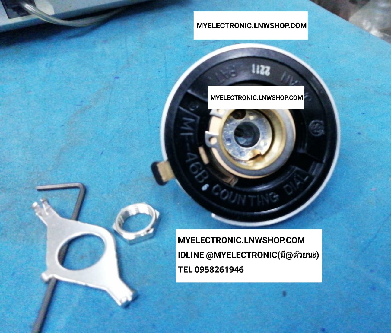 ขาย ลูกบิดโวลุ่ม10รอบ รุ่น MF20-46B6 MF46B6 MF-46B6 รู6MM. COUNTING DIAL ลูกบิดสิบรอบ ลูกบิด10รอบ ยี่ห้อSAKAE ลูกบิดโวลุ่มสิบรอบ ยี่ห้อ SAKAE ราคา ตัวละ . . . . หน่วย บาท