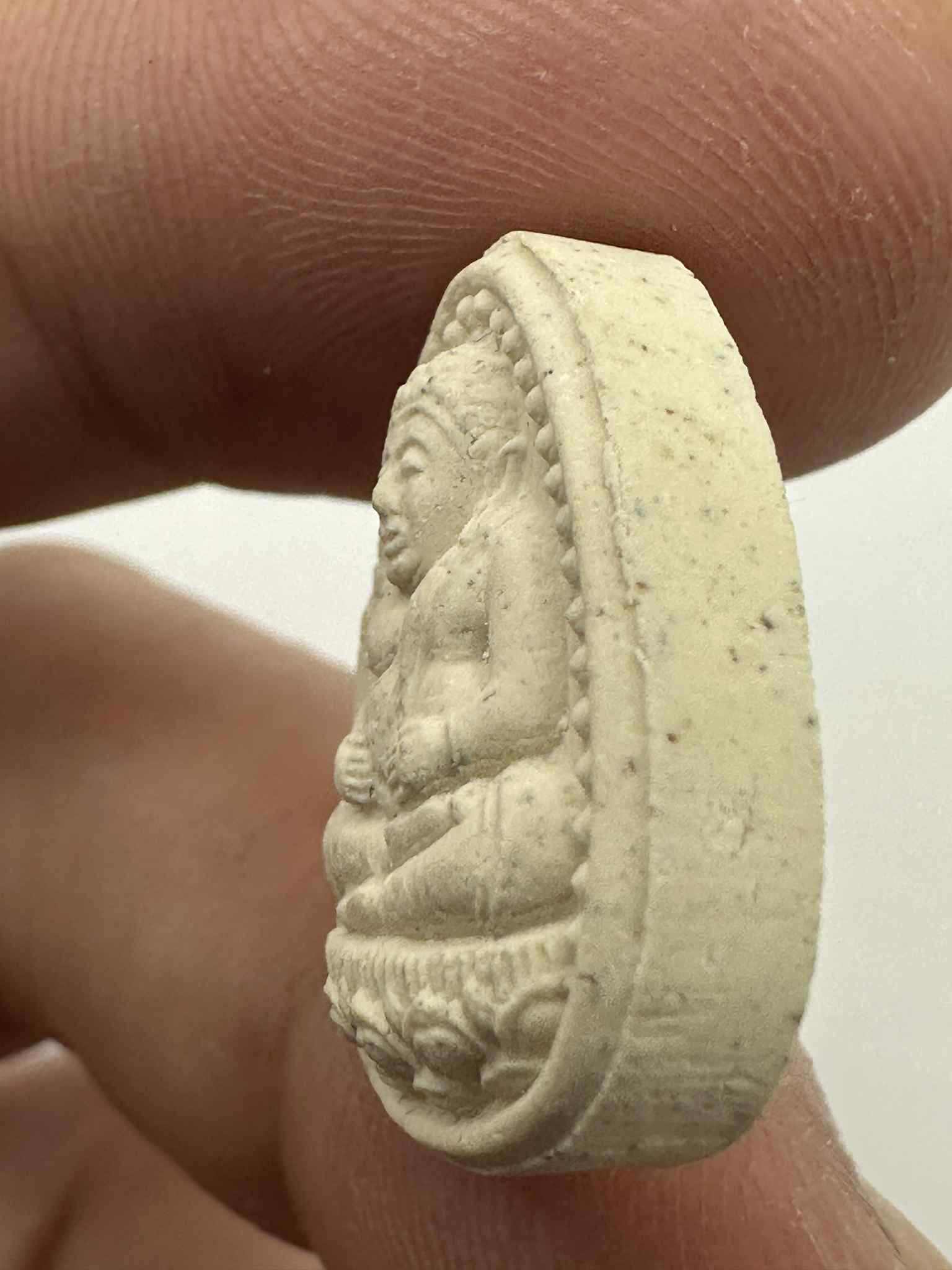 30.พระสังกัจจาย หลวงพ่อเปิ่น วัดบางพระ อ.นครชัยศรี จ.นครปฐม (นั่งเต็มองค์)