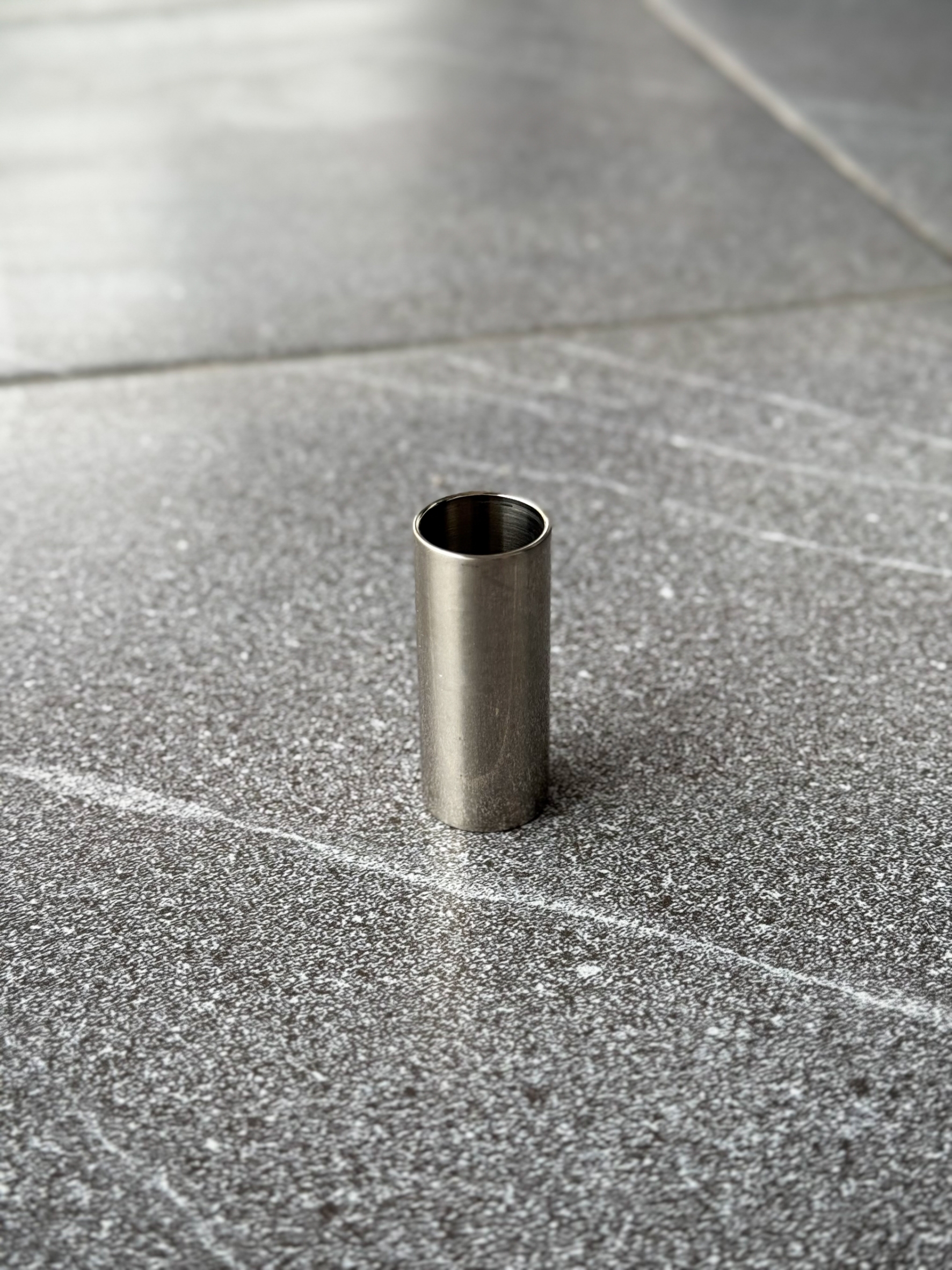 Finger Slide ฟิงเกอร์สไลด์ Fortis ยาว 60 mm กว้าง 25 mm โลหะเงิน ทนทาน