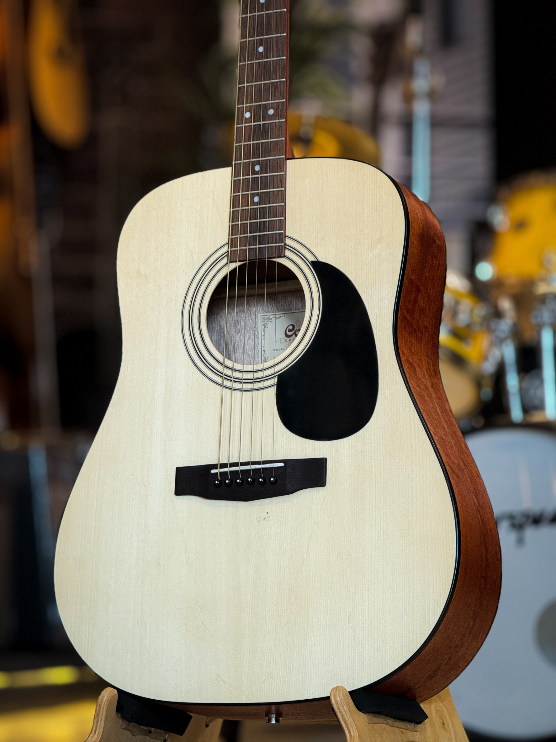 กีต้าร์โปร่ง Cort รุ่น Cort AD-810 ภาคไฟฟ้า OS-1 ขนาด 41 นิ้ว พร้อมของแถมสุดคุ้ม