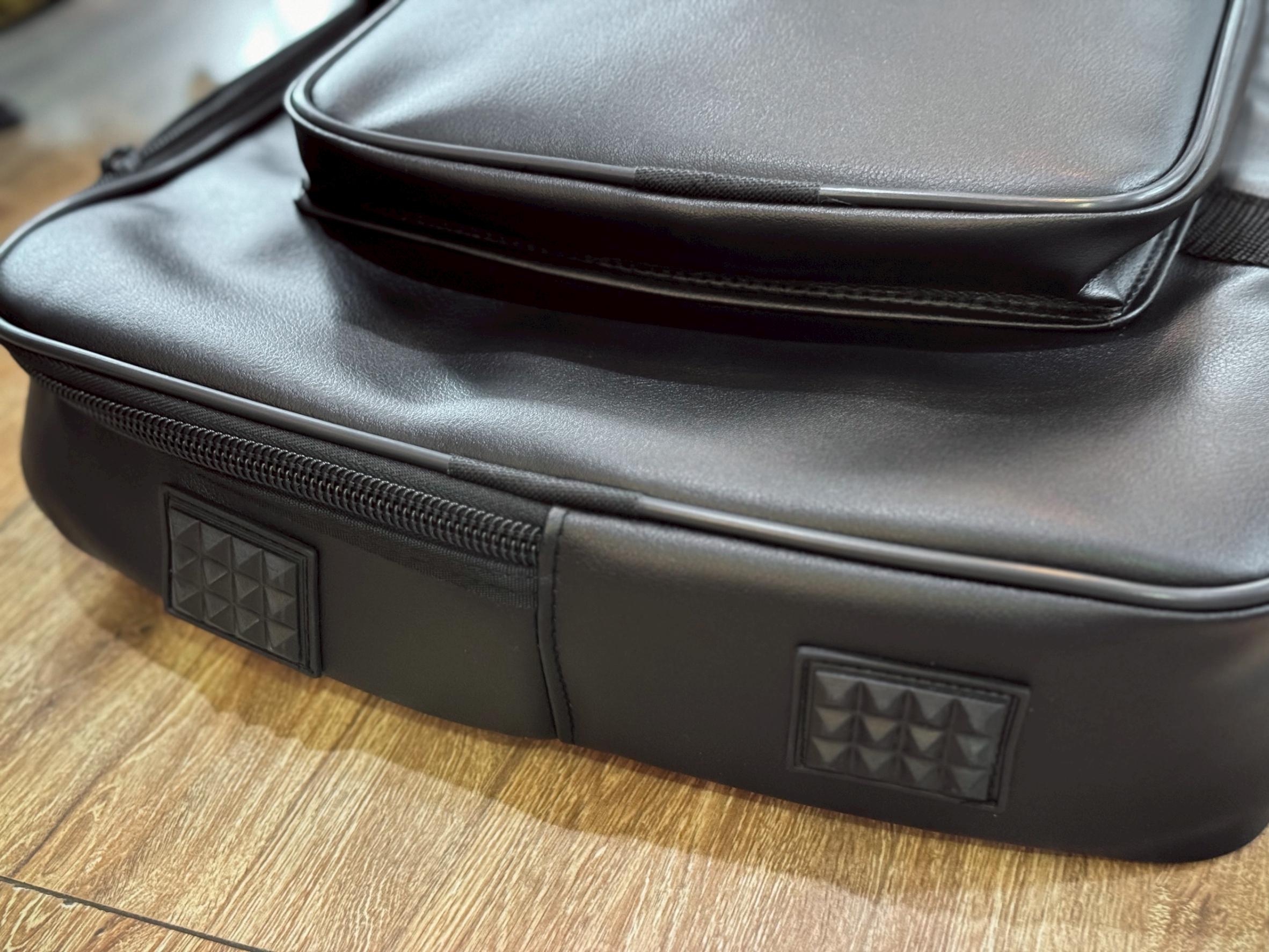 กระเป่ากีต้าร์ไฟฟ้า TAKANE Japan ฟองน้ำ 12 มิล แบบหนัง คุณภาพสูง กันน้ำ/กันรอย บุฟองน้ำหนา กันกระแทกได้ดี