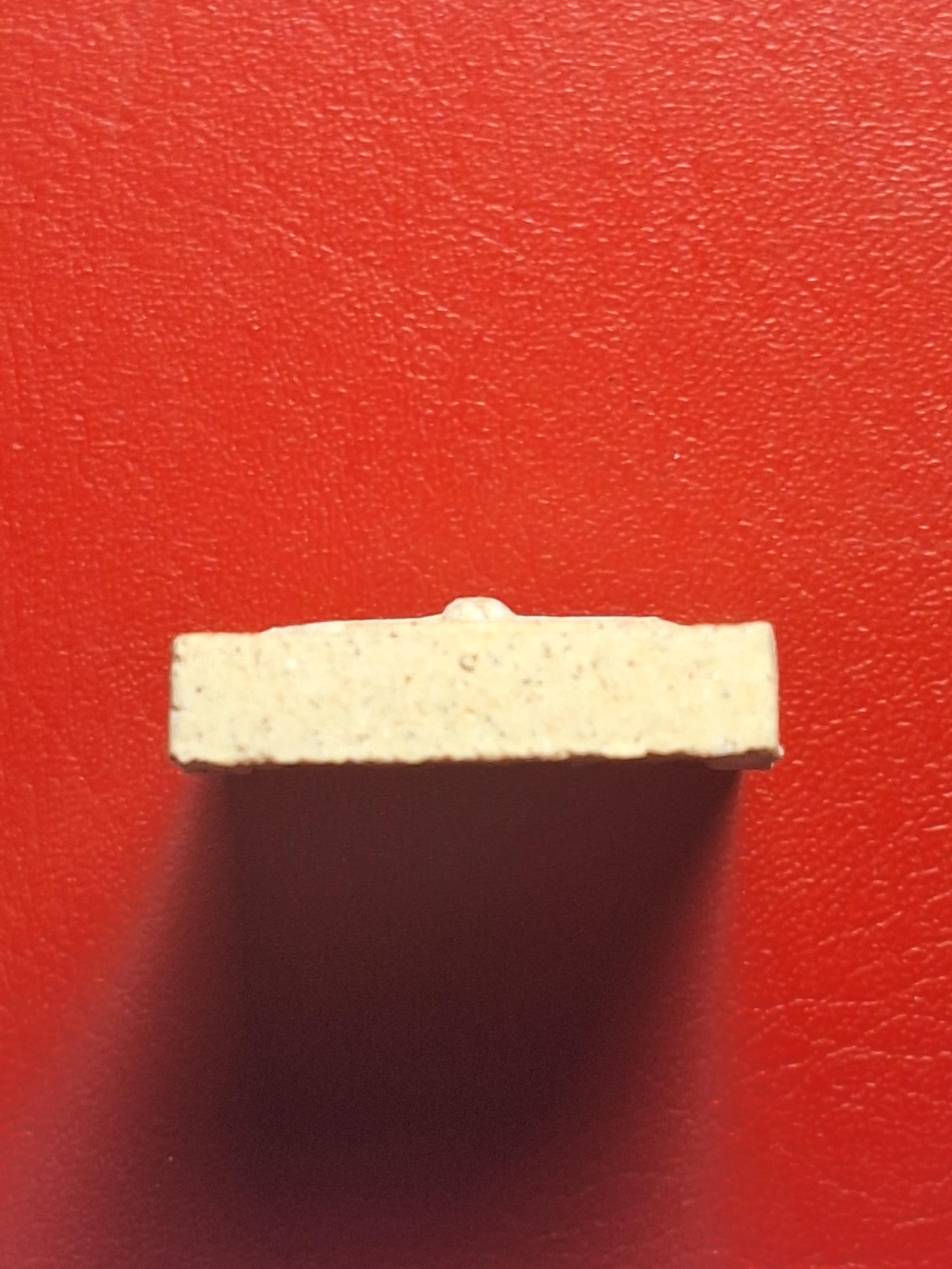 หลวงปู่ชอบ วัดเขารังเสือ สมเด็จ พร้อมรูปถ่าย รุ่นพิเศษ เนื้อขาว(องค์ที่1)