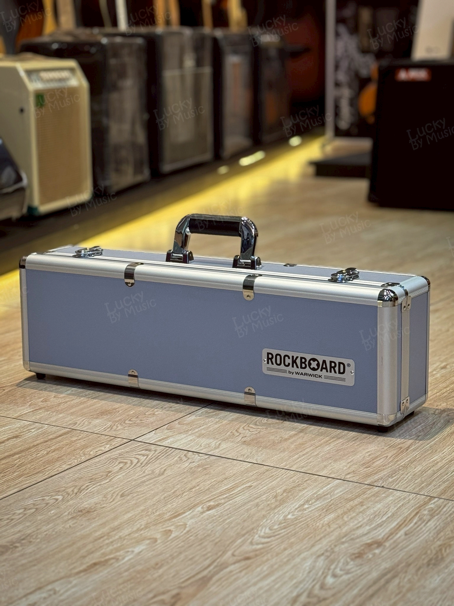 Rockboard by warwick DUO 2.2 บอร์ดเอฟเฟค พร้อมกล่องเคสอะลูมิเนียม ใส่เอฟเฟคได้หลายตัว