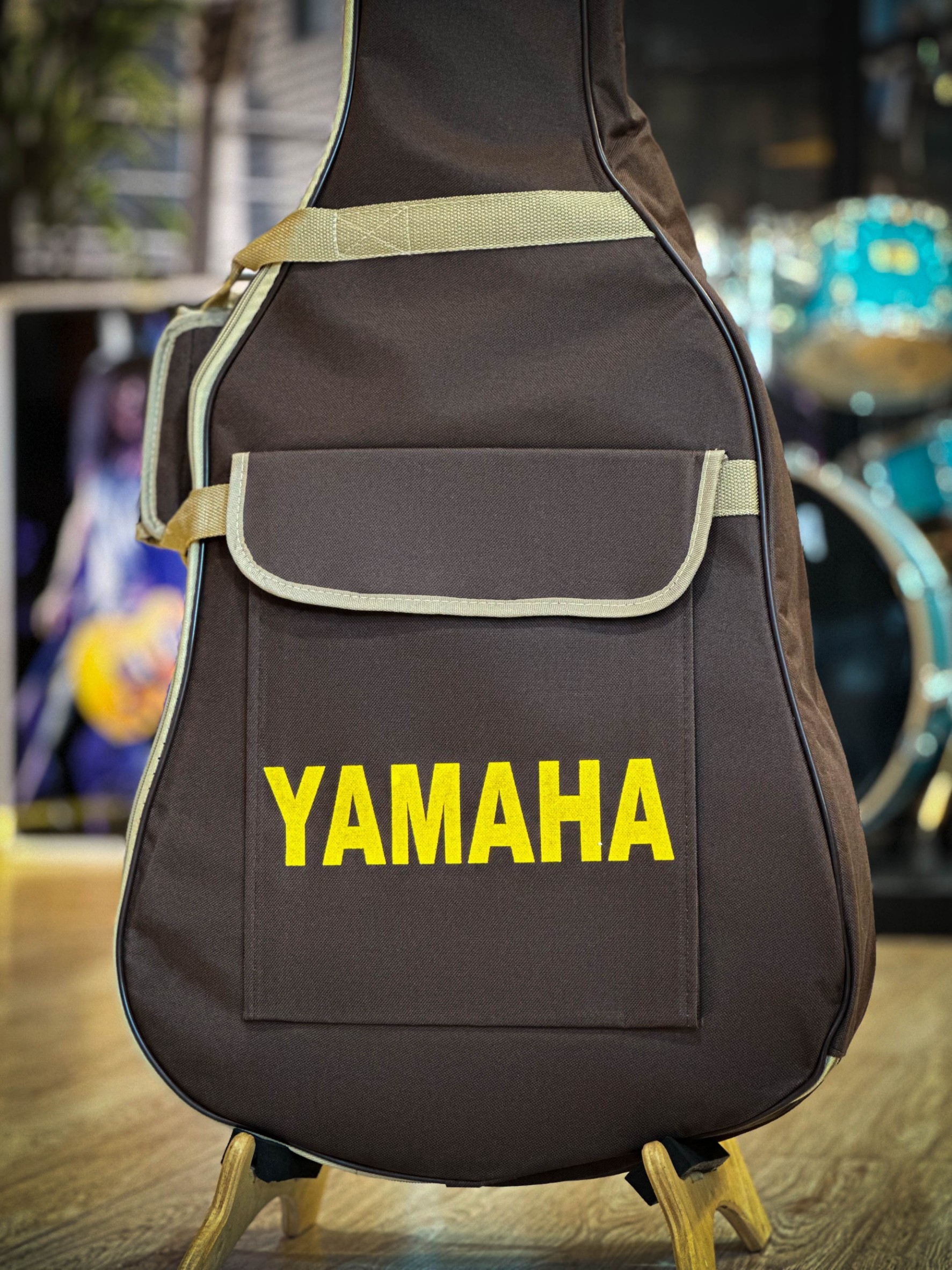 กระเป๋ากีต้าร์โปร่ง YAMAHA 41 นิ้ว ซอฟเคสกีต้าร์ สีน้ำตาล ฟองน้ำหนา 5 มิล กันกระแทกได้ พร้อมสะพายหลัง/หูหิ้ว