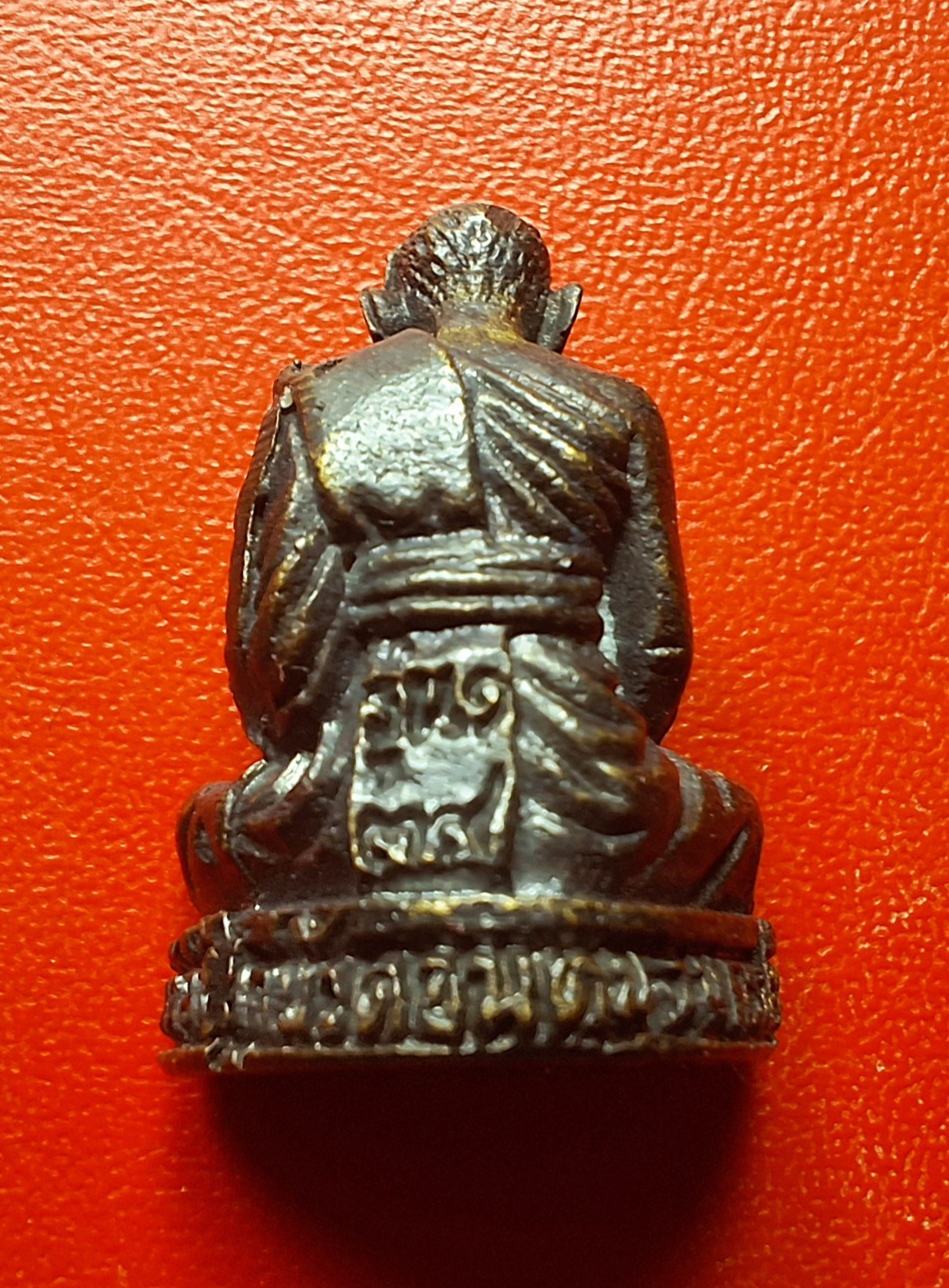 หลวงพ่อแกละ วัดลำลูกบัว รูปหล่อ รุ่น๑ ปี๒๕๓๙ เนื้อทองเหลืองรมดำ(องค์ที่1)