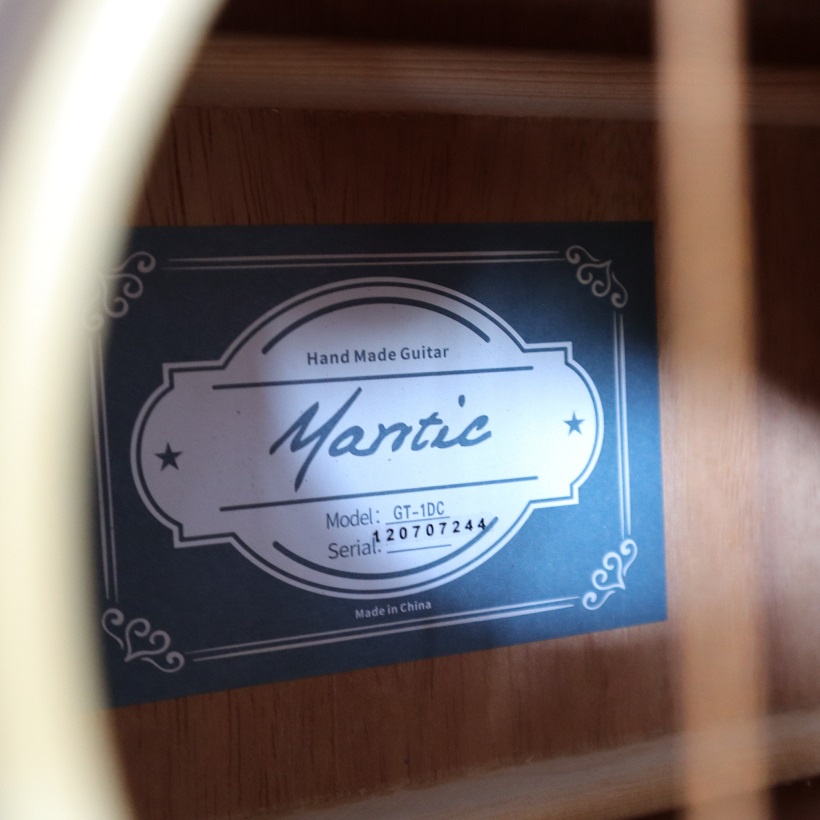 Mantic GT-1DC กีต้าร์โปร่ง ขนาด 41 นิ้ว พร้อม กระเป๋า จูนเนอรื ปิ๊ก