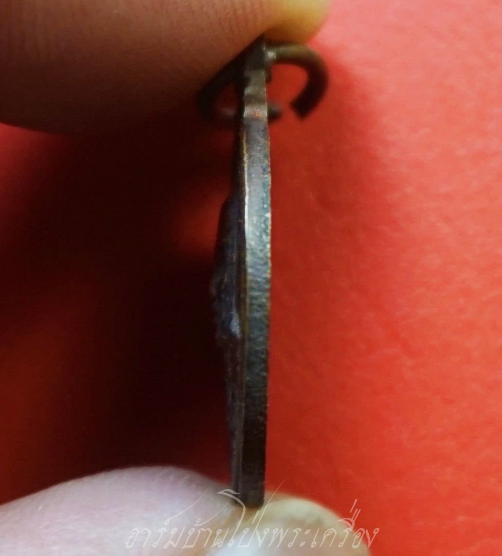 พระครูสุวรรณคุณากร วัดบางยี่หน จ.สุพรรณบุรี งานผูกพัทธสีมา ปี๒๕๒๗ เนื้อทองแดงรมดำ(องค์ที่1)