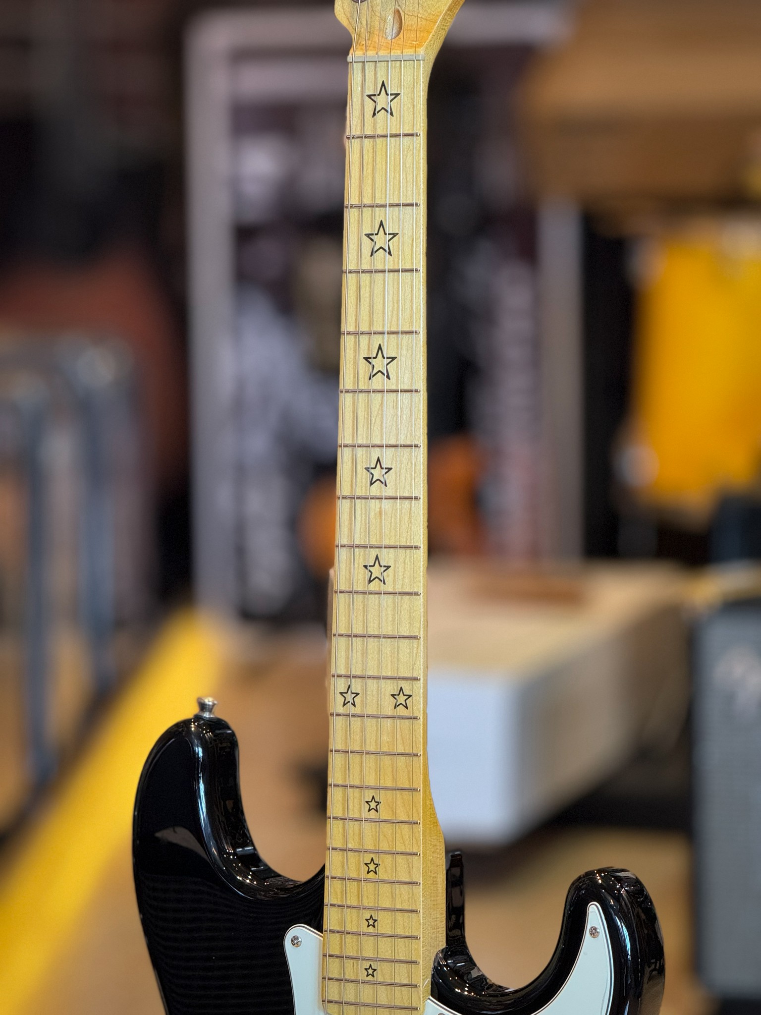 กีต้าร์ไฟฟ้า Better ST-5M ปิ๊กอัพ HSS คอดาว 3สี พร้อม เซตสุดคุ้ม