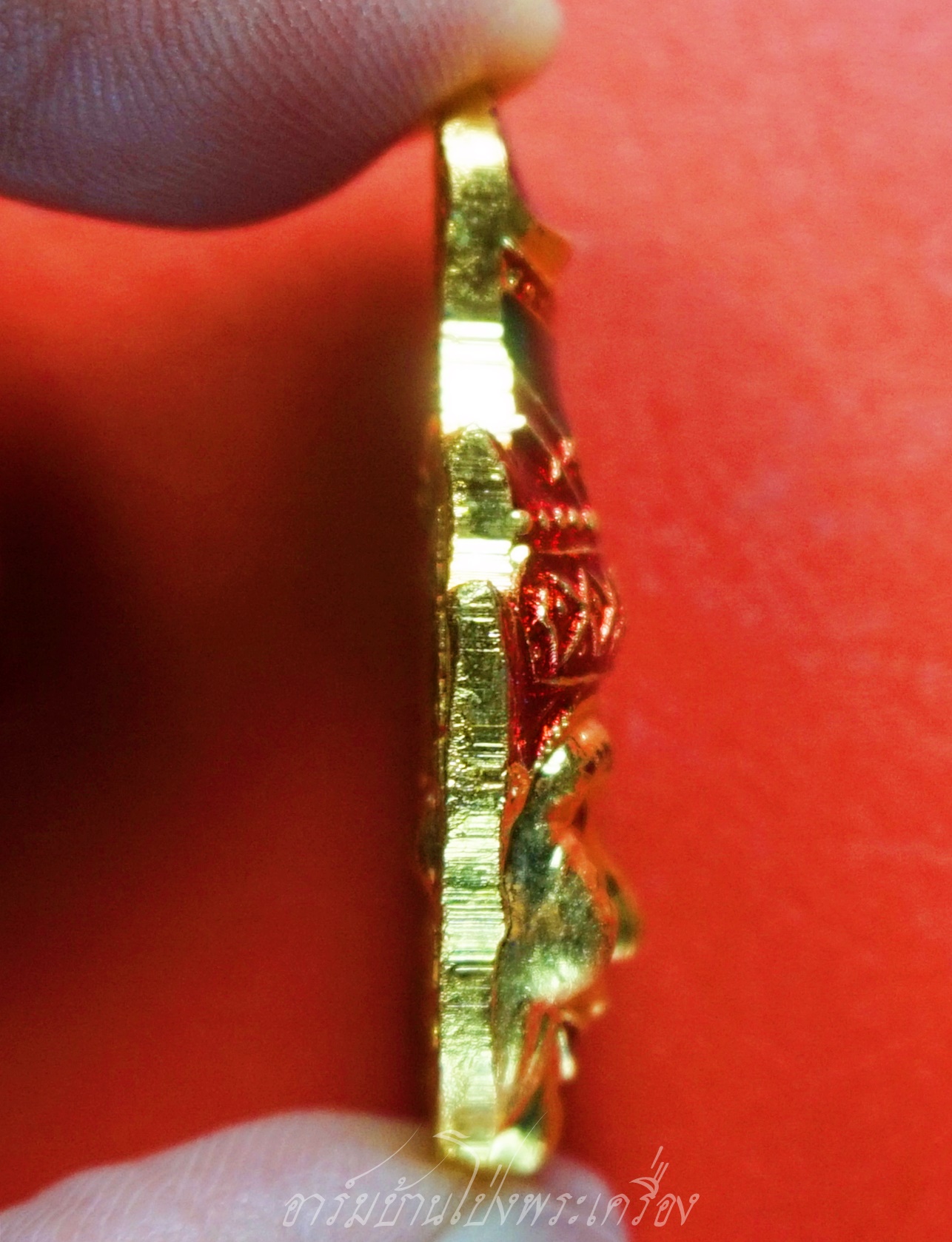 หลวงปู่แผ้ว วัดหนองพงนก เศียรพ่อแก่ กะไหล่ทองลงยา พิธีมหาจักรพรรดิ์ตราธิราช๑๐๘คณาจารย์(องค์ที่6)