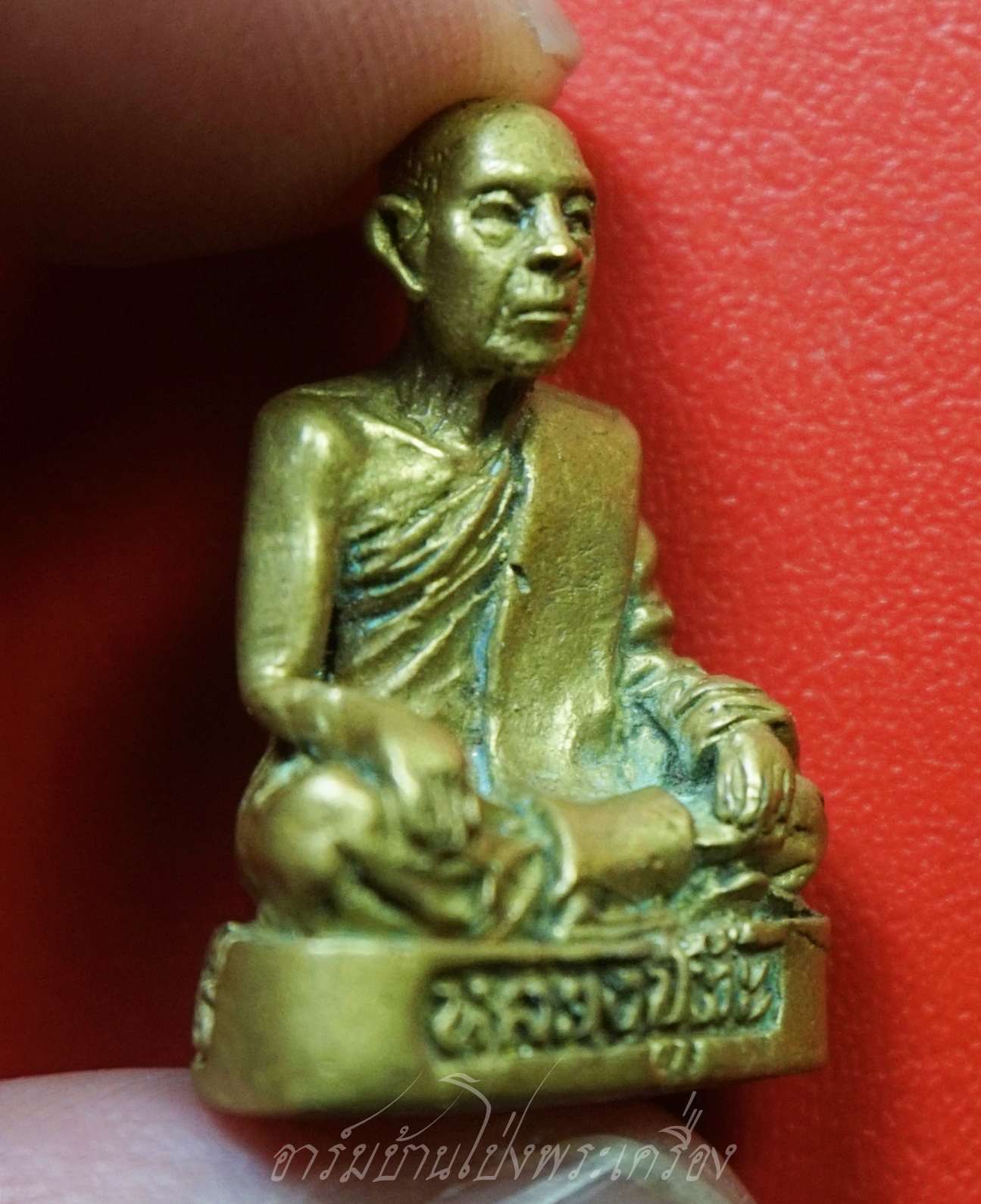 หลวงปู่ต๊ะ วัดเขาช่องพราน รูปหล่อ เนื้อฝาบาตร(องค์ที่1)