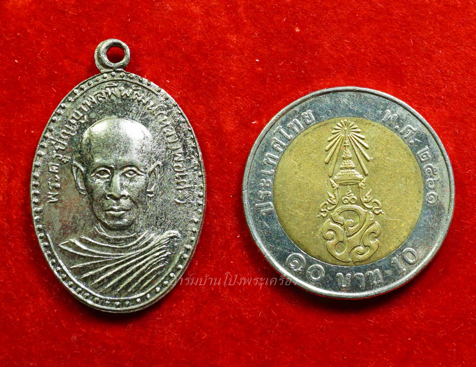 หลวงพ่อโต๊ะ วัดทำนบ รุ่นแรก ปี๒๕๑๓ เนื้อกะไหล่เงิน(องค์ที่6)