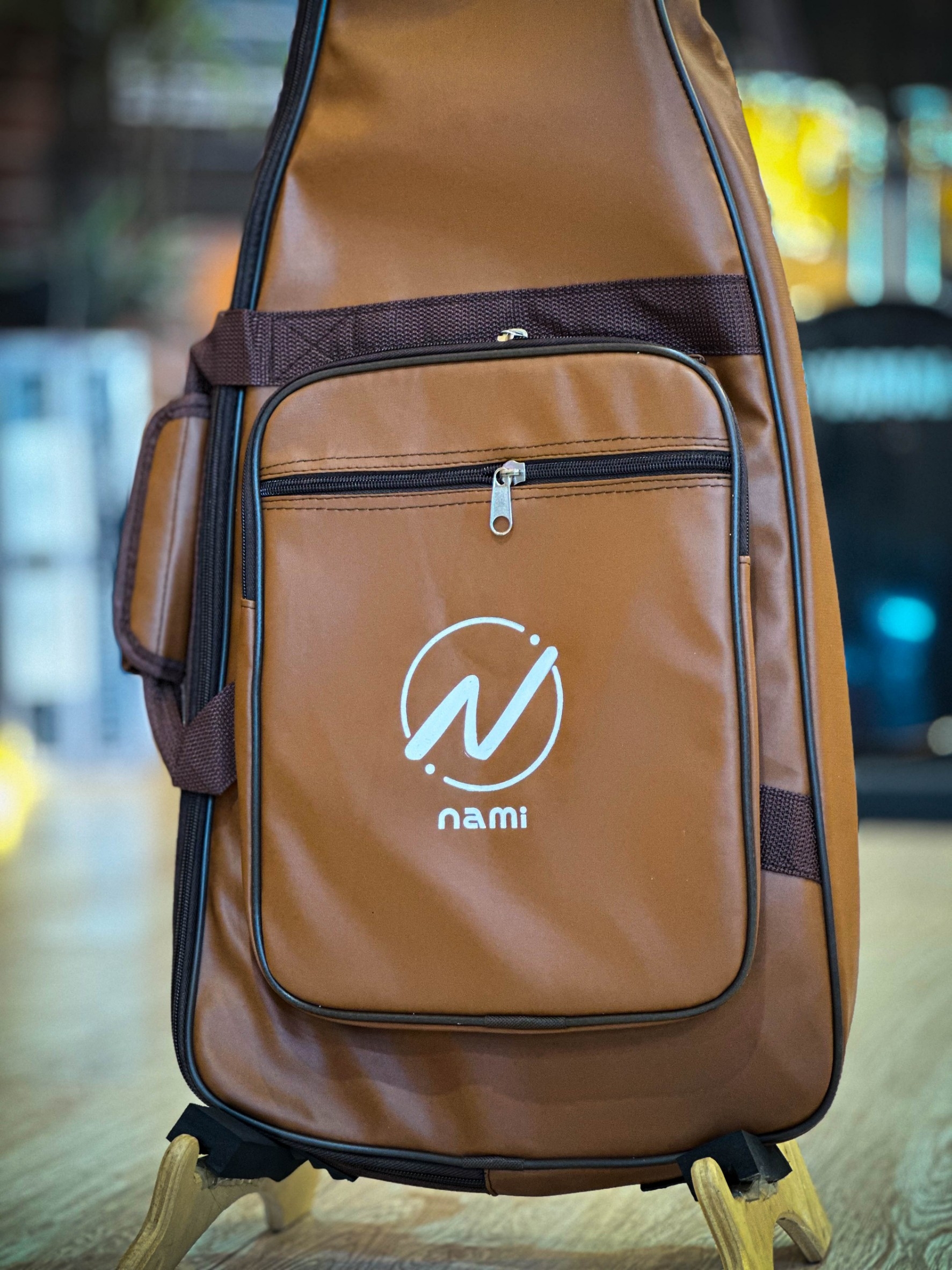 ์Nami กระเป๋ากีต้าร์ไฟฟ้า ฟองน้ำหนา 12มม.ป้องกันการกระแทกได้ดี วัสดุเป็นหนัง กันน้ำ/กันฝุ่น