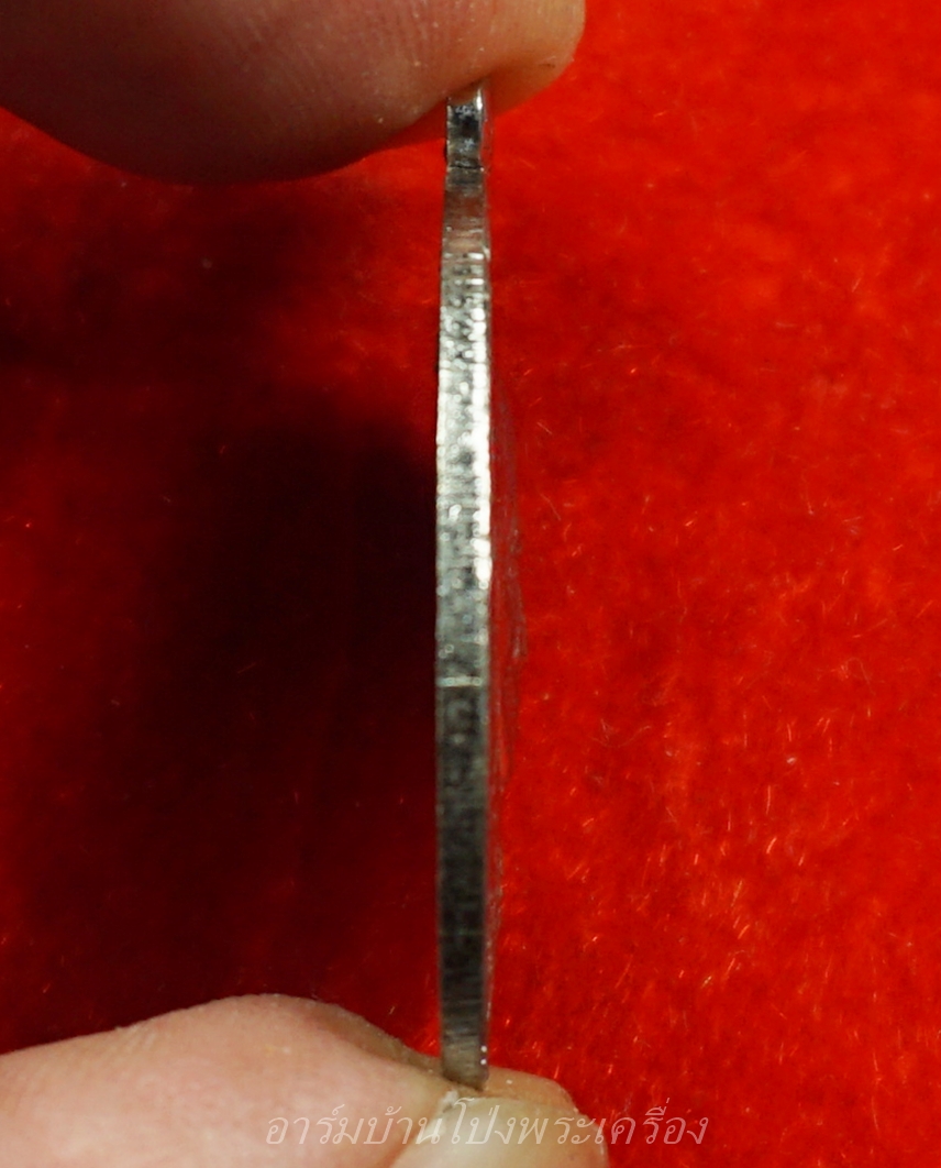 หลวงพ่อโต๊ะ วัดทำนบ รุ่นแรก ปี๒๕๑๓ เนื้อกะไหล่เงิน(องค์ที่5)