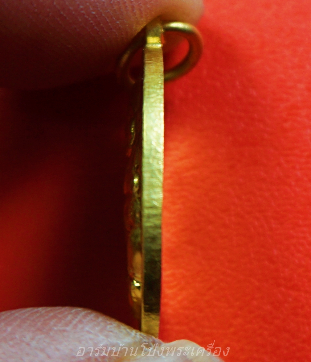 หลวงปู่แผ้ว วัดรางหมัน รุ่นกุมารทองแบ็คแฮม เนื้อฝาบาตร(องค์ที่4)