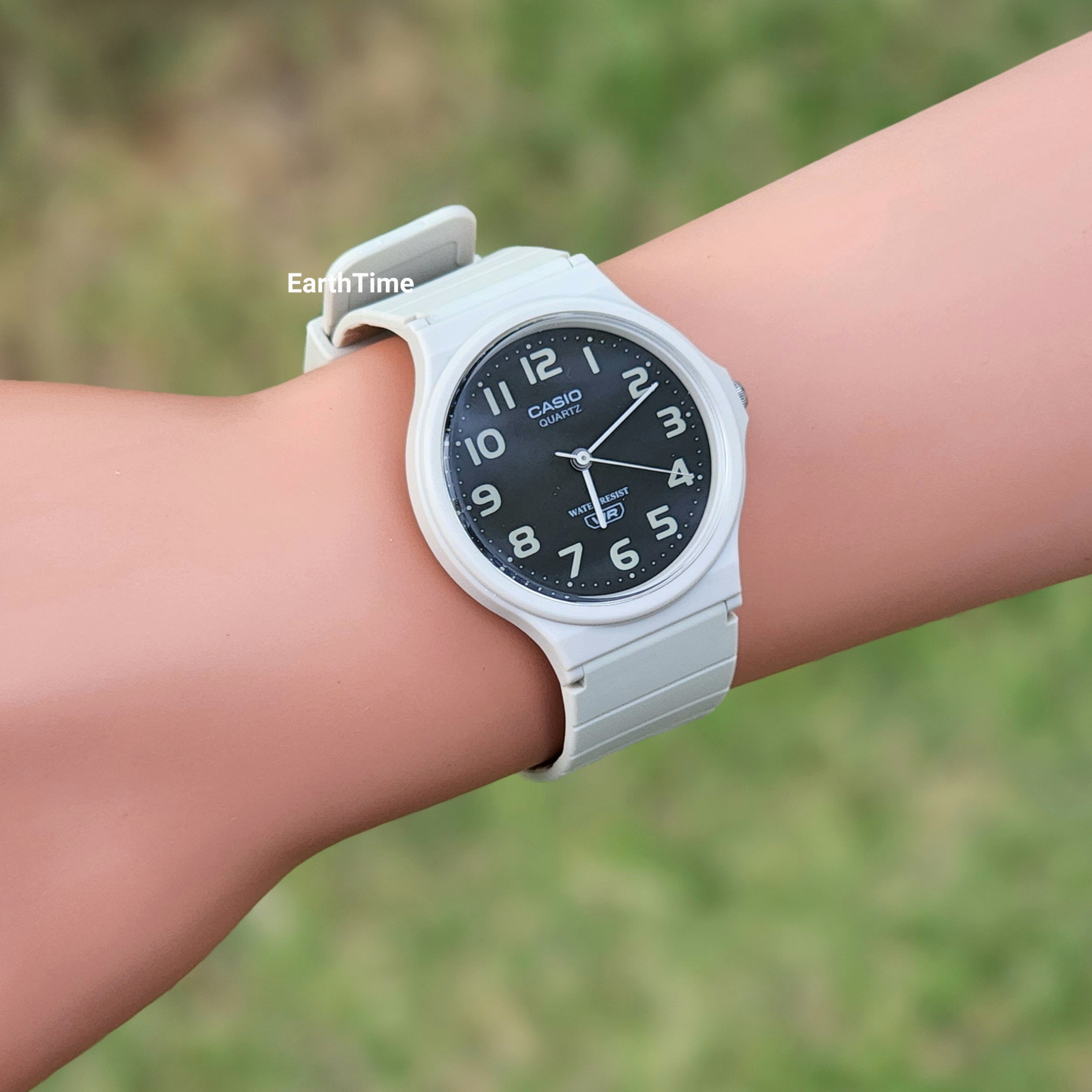 MQ-24UC-8B l CASIO l สายเรซิ่น