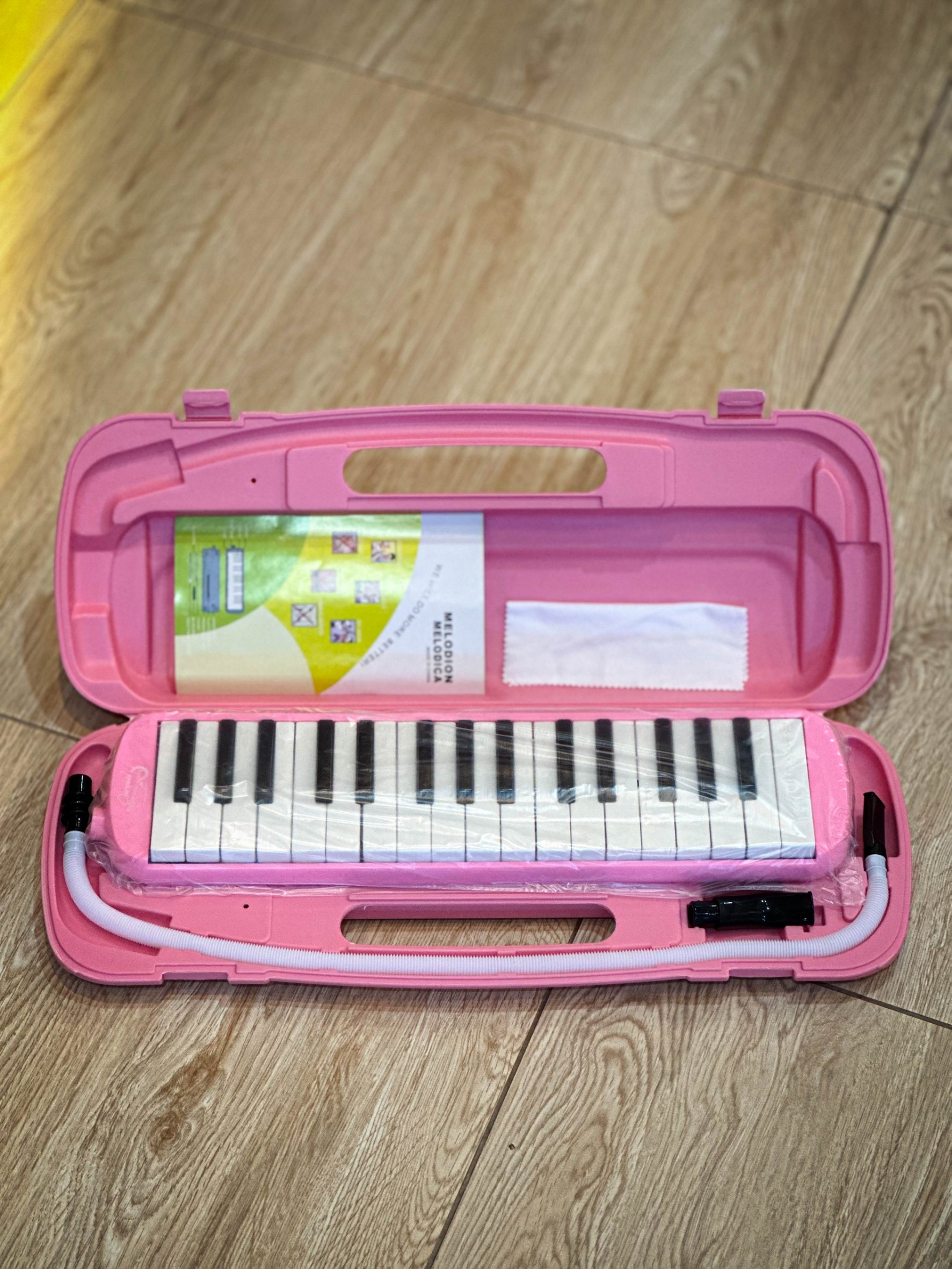 Overspeed เมโลเดี้ยน Melodian ขนาด 32 คีย์ เมโลเดียน พร้อมกล่อง สายเป่า เสียงดีไม่เพี้ยน เหมาะสำหรับเด็ก