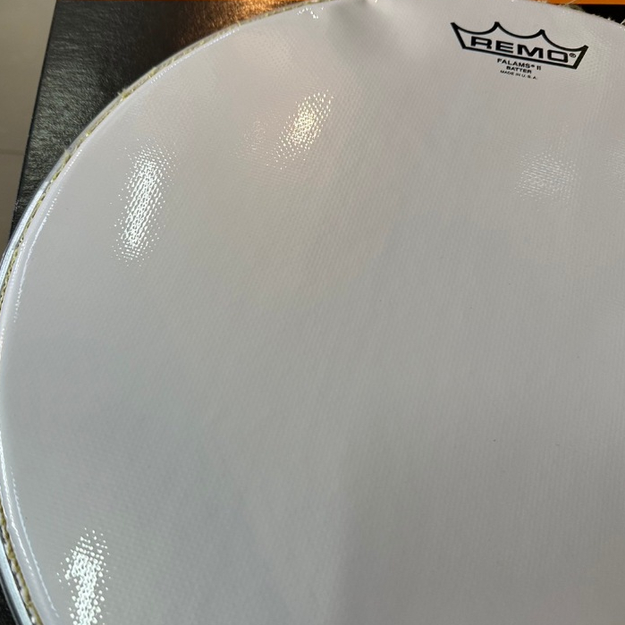 Remo หนังกลอง รุ่น KS-0214-00 หนังสแนร์มาร์ชชิ่ง Falams Smooth White ขนาด 14 นิ้ว หนังบน Made in USA.