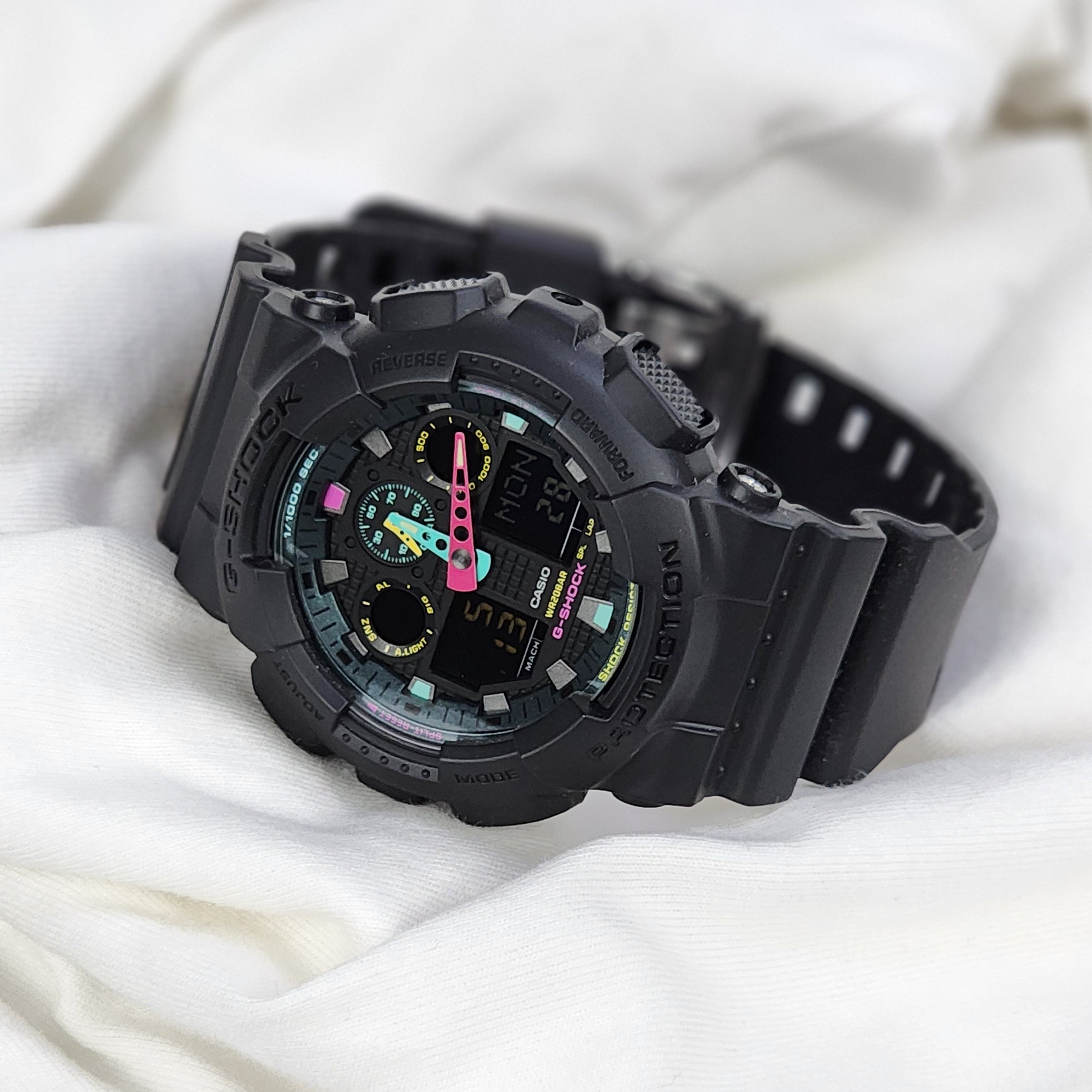 GA-100MF-1A l G-Shock Multi-Fluorescent Accents Series l G-SHOCK