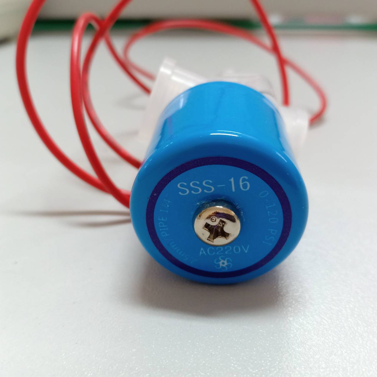 โซลินอยด์วาล์วพลาสติก 2 หุน (1/4") AC220v