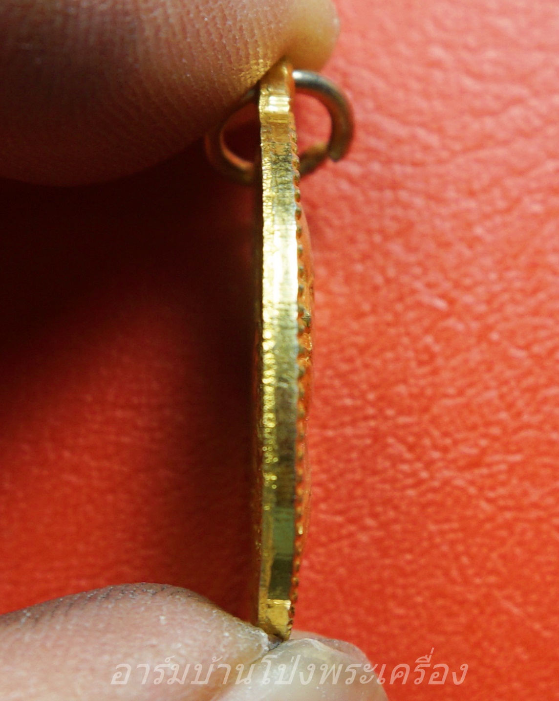 หลวงพ่อแพ วัดพิกุลทอง จ.สิงห์บุรี เนื้อกะไหล่ทอง(องค์ที่1)