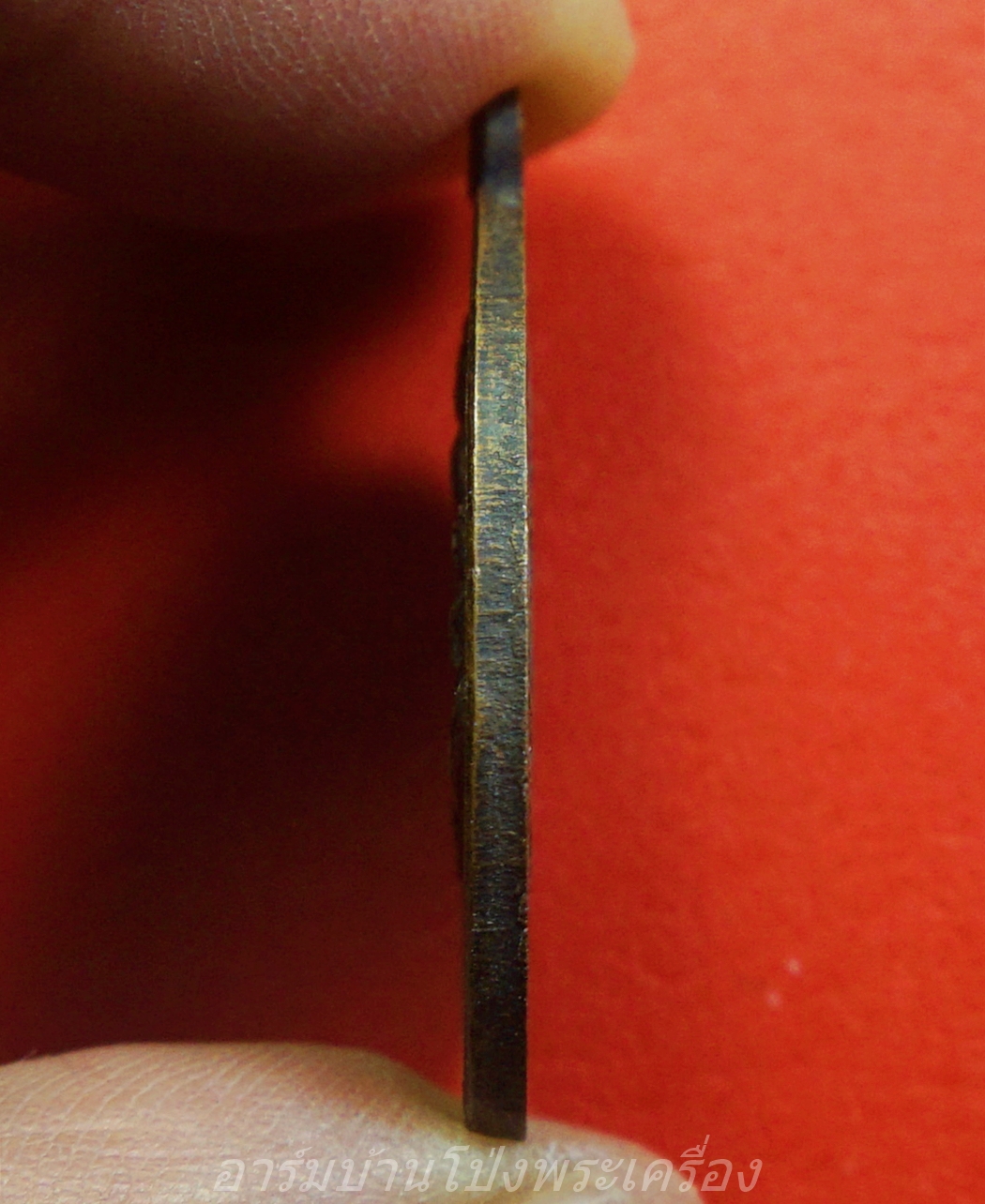 หลวงพ่อศิลาแลงสามพี่น้อง วัดหนองอ้อ รุ่นแรก ปี๒๕๓๕ หลวงปู่หลิวปลุกเสก(องค์ที่2)