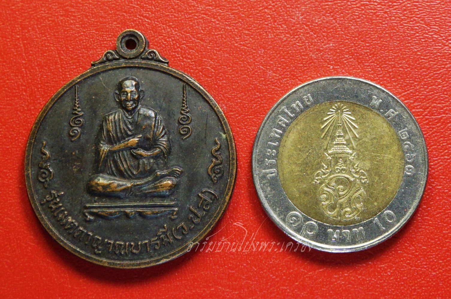 หลวงพ่อโต วัดปราสาทสิทธิ์ รุ่นสร้างวิหาร หลวงพ่อไตรรัตน์ฯ สรงน้ำ(องค์ที่2)