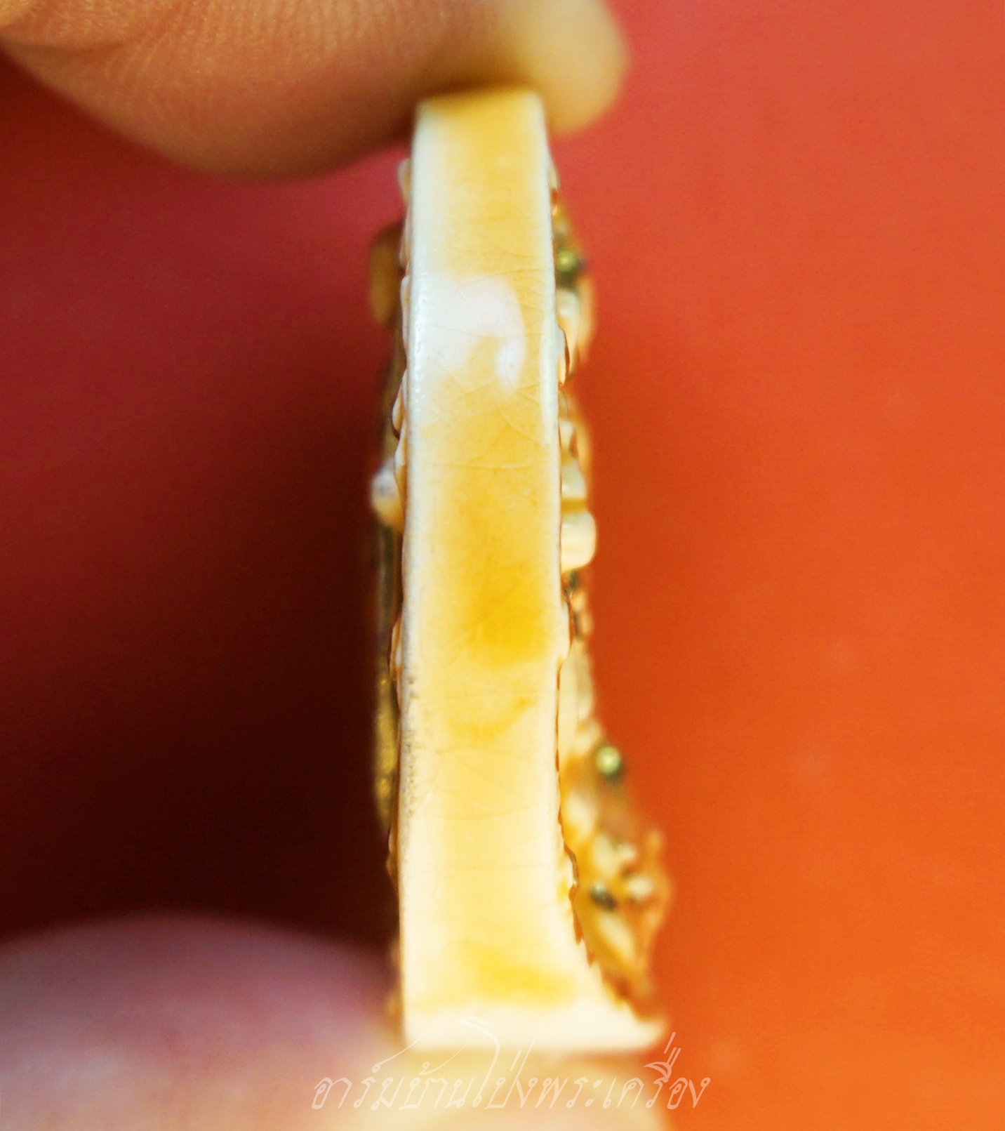 หลวงปู่ศุข วัดปากคลองมะขามเฒ่า หลังจตุคาม เนื้อกระเบื้องเคลือบ(องค์ที่1)