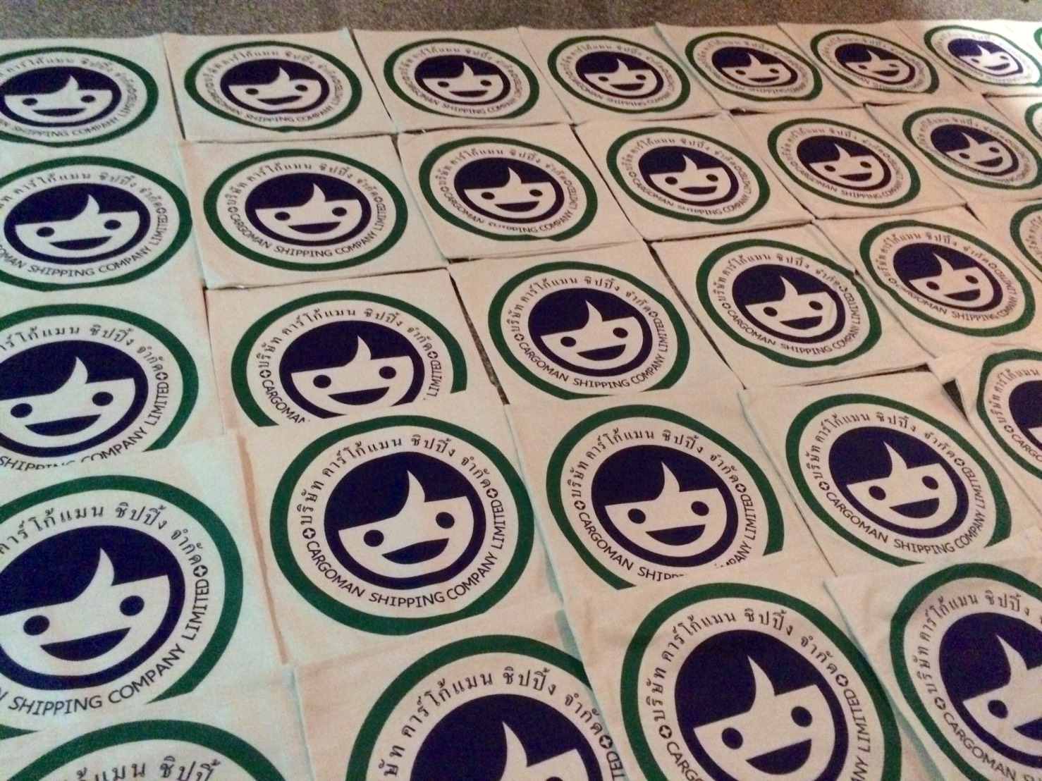 สั่งผลิตหมอนอิง,หมอนโลโก้,หมอนแจก