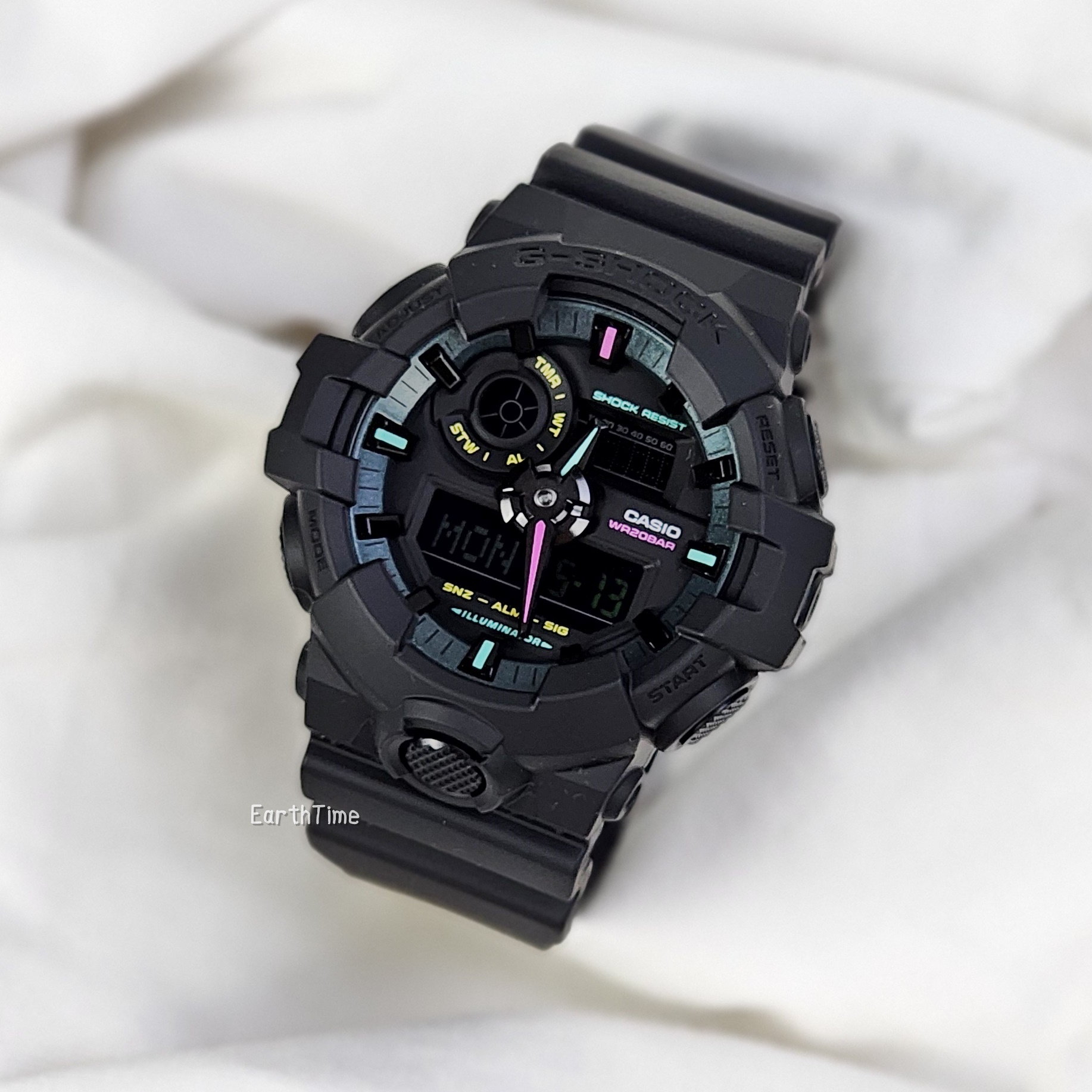GA-700MF-1A l G-Shock Multi-Fluorescent Accents Series l G-SHOCK