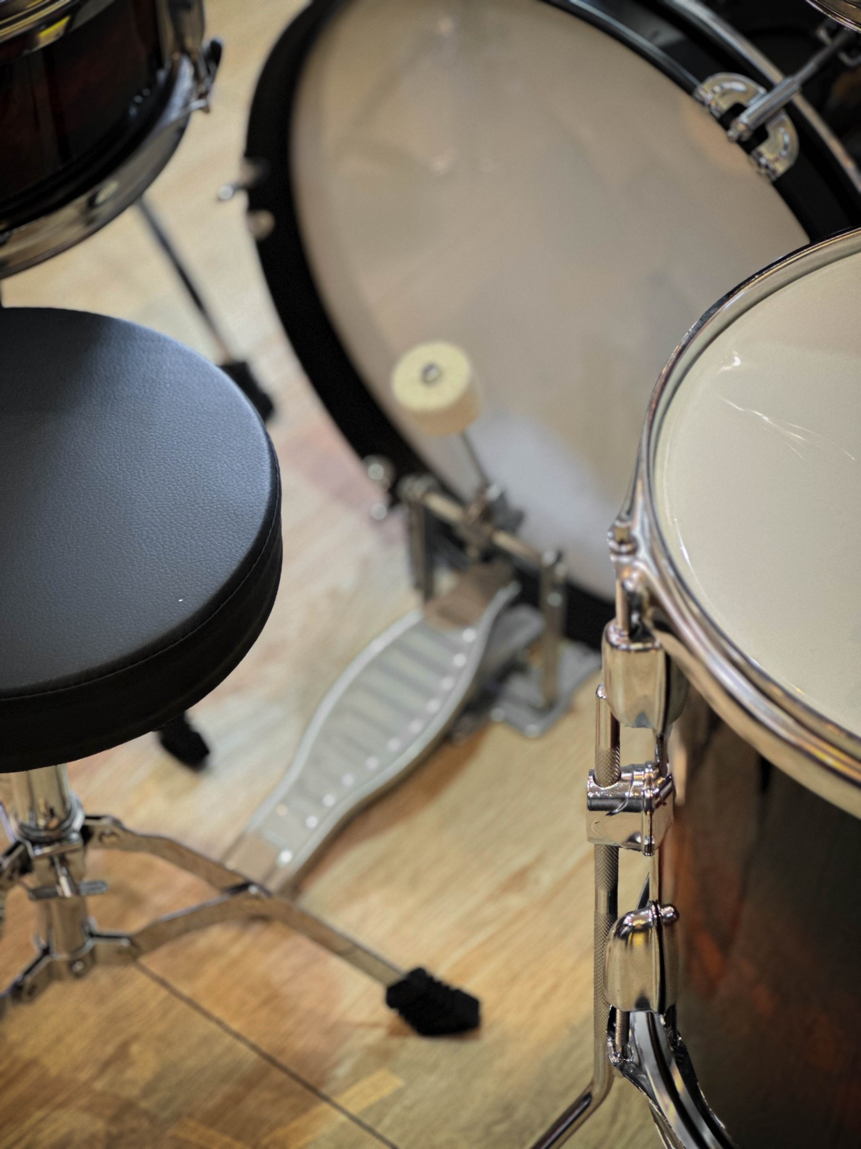 OVERSPEED กลองชุดเด็ก 5 ใบ สีไม้ JUNIOR DRUM SET กลองชุด พร้อมอุปกรณ์ครบชุด ฟรี ไม้กลอง ประแจกลอง