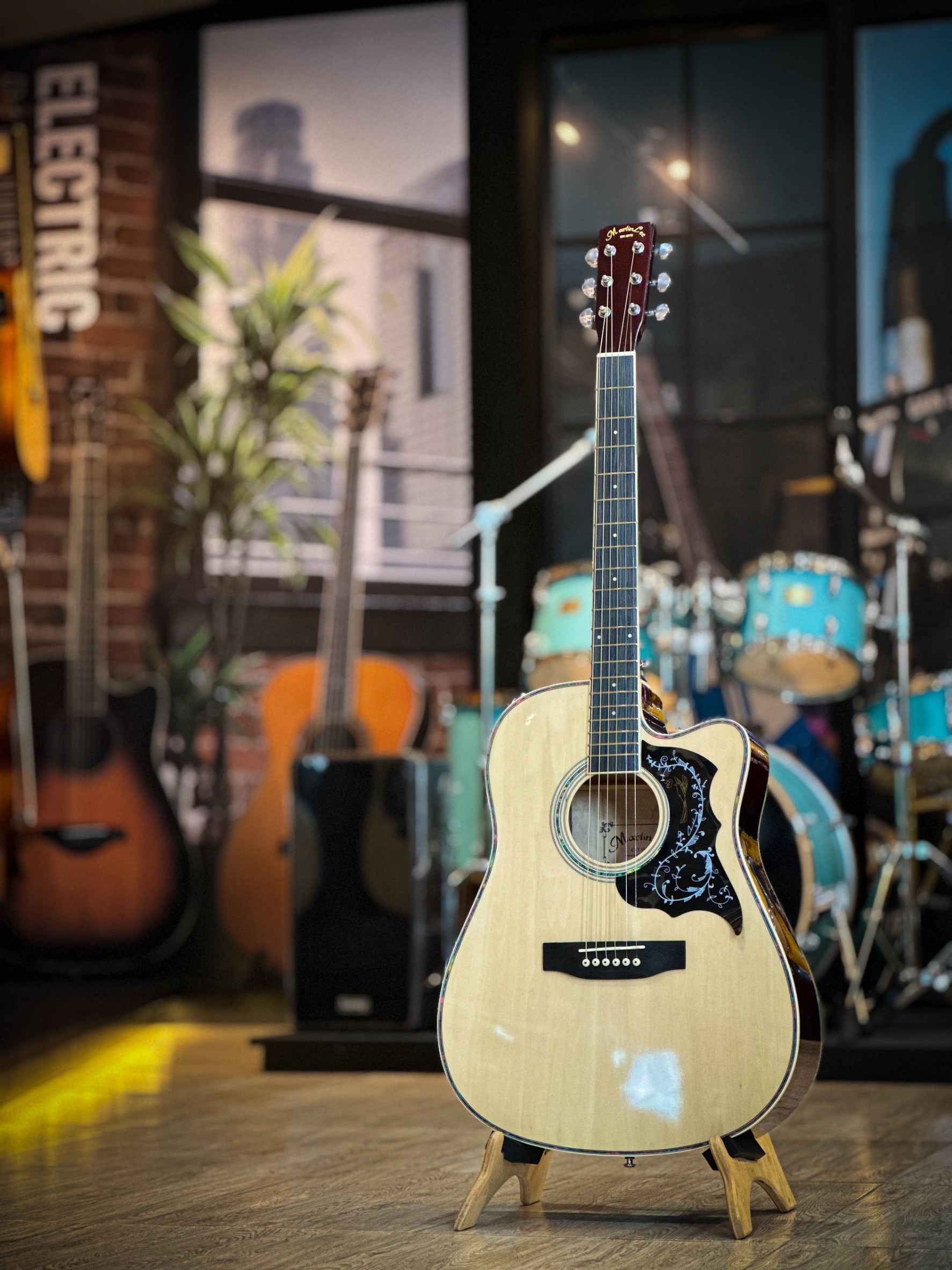 (รุ่นใหม่!🔥) กีตาร์โปร่งไฟฟ้าLC-5 Martin lee MD-410C + ปิ๊กกาดปีกนก 41 นิ้ว ของแถมสุดคุ้ม *รับประกันสินค้า*