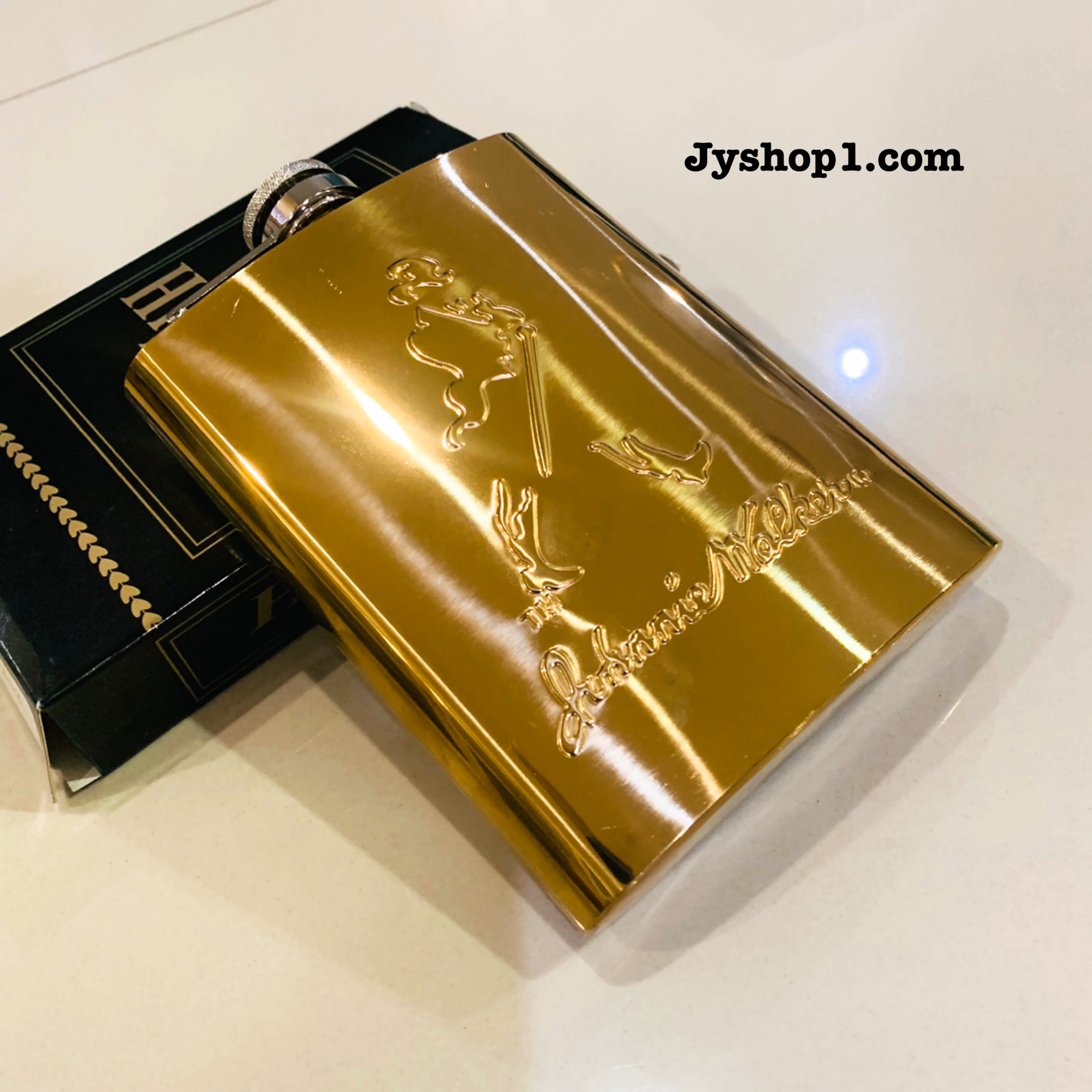 ขวดเหล้า ขวด สีทอง ลาย Johnnie 8 oz