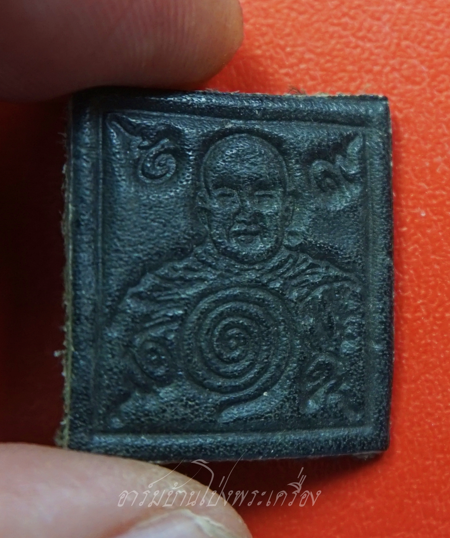 หลวงพ่อจำเนียร วัดถ้ำเสือ จ.กระบี่ รูปเหมือนตอกหนังแท้(องค์ที่1)