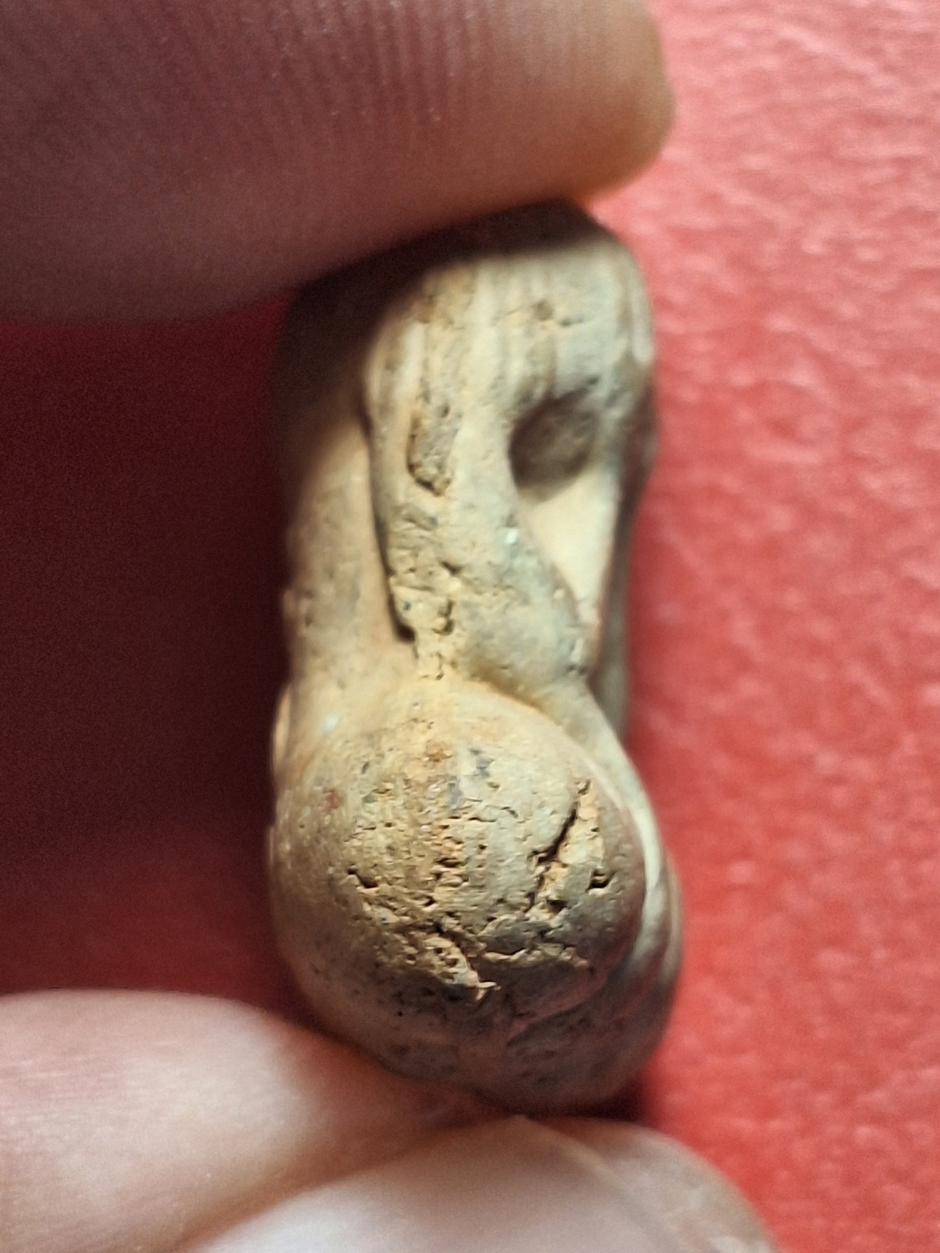 หลวงพ่อแดง วัดบ้านยาง ปิดตา รุ่นแรก เนื้อผง(องค์ที่1)